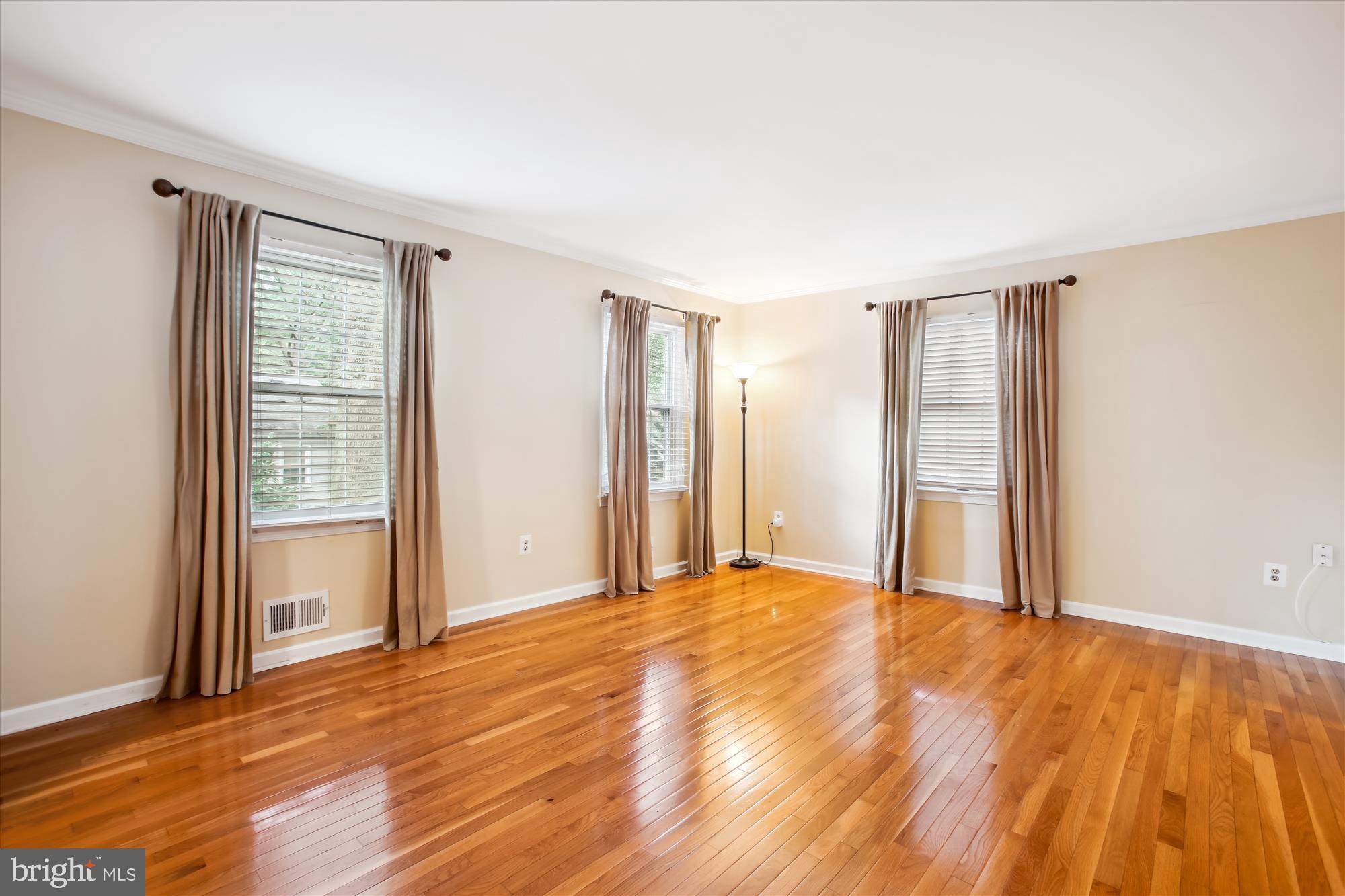 6808 STONEYBROOKE LANE