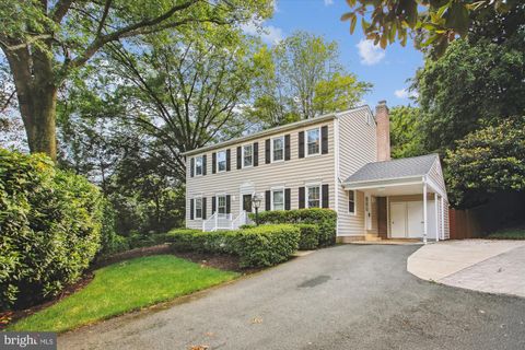 6808 STONEYBROOKE LANE ALEXANDRIA VA 22306