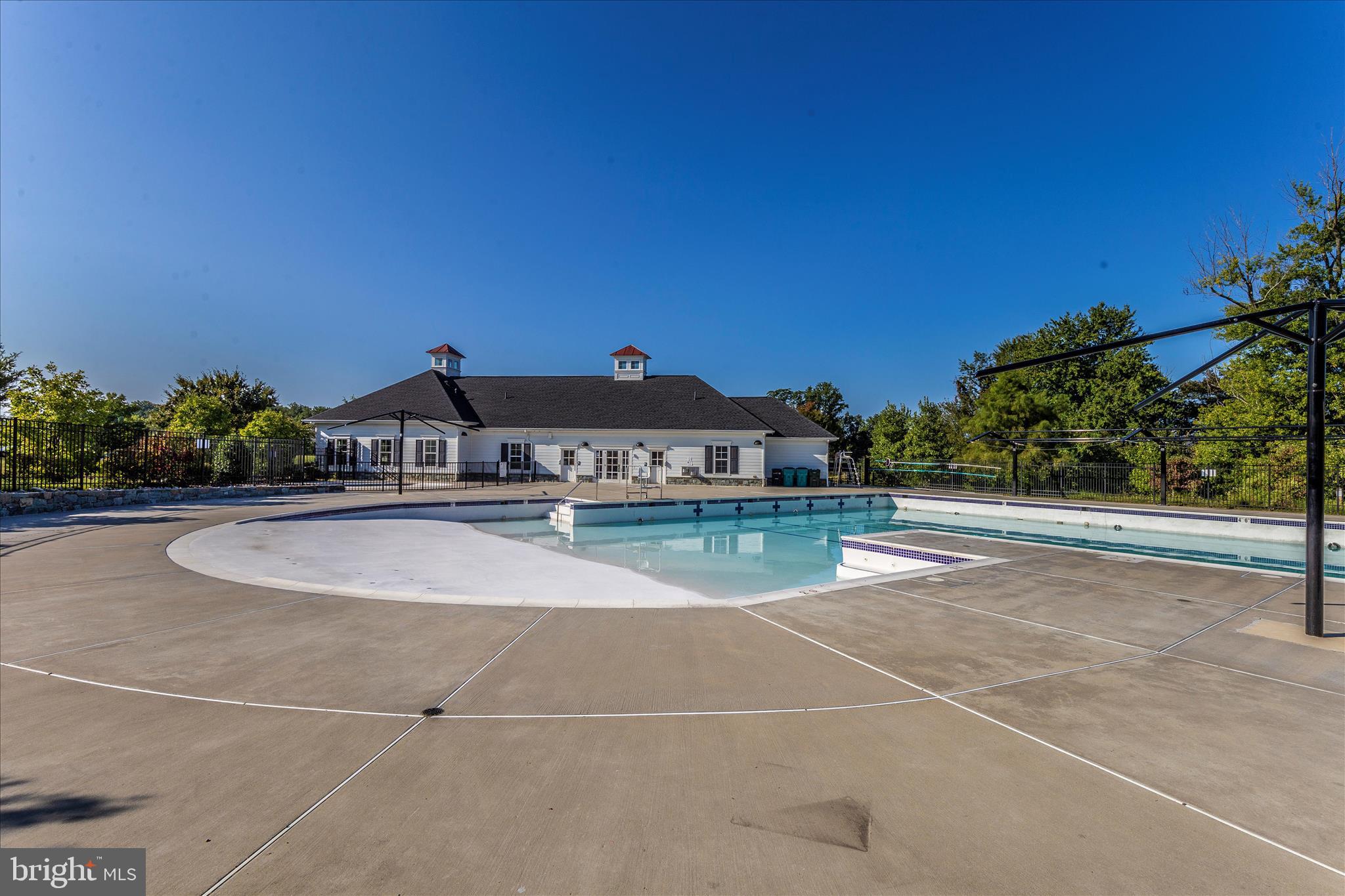 COURTS OF CLARKSBURG - Residential