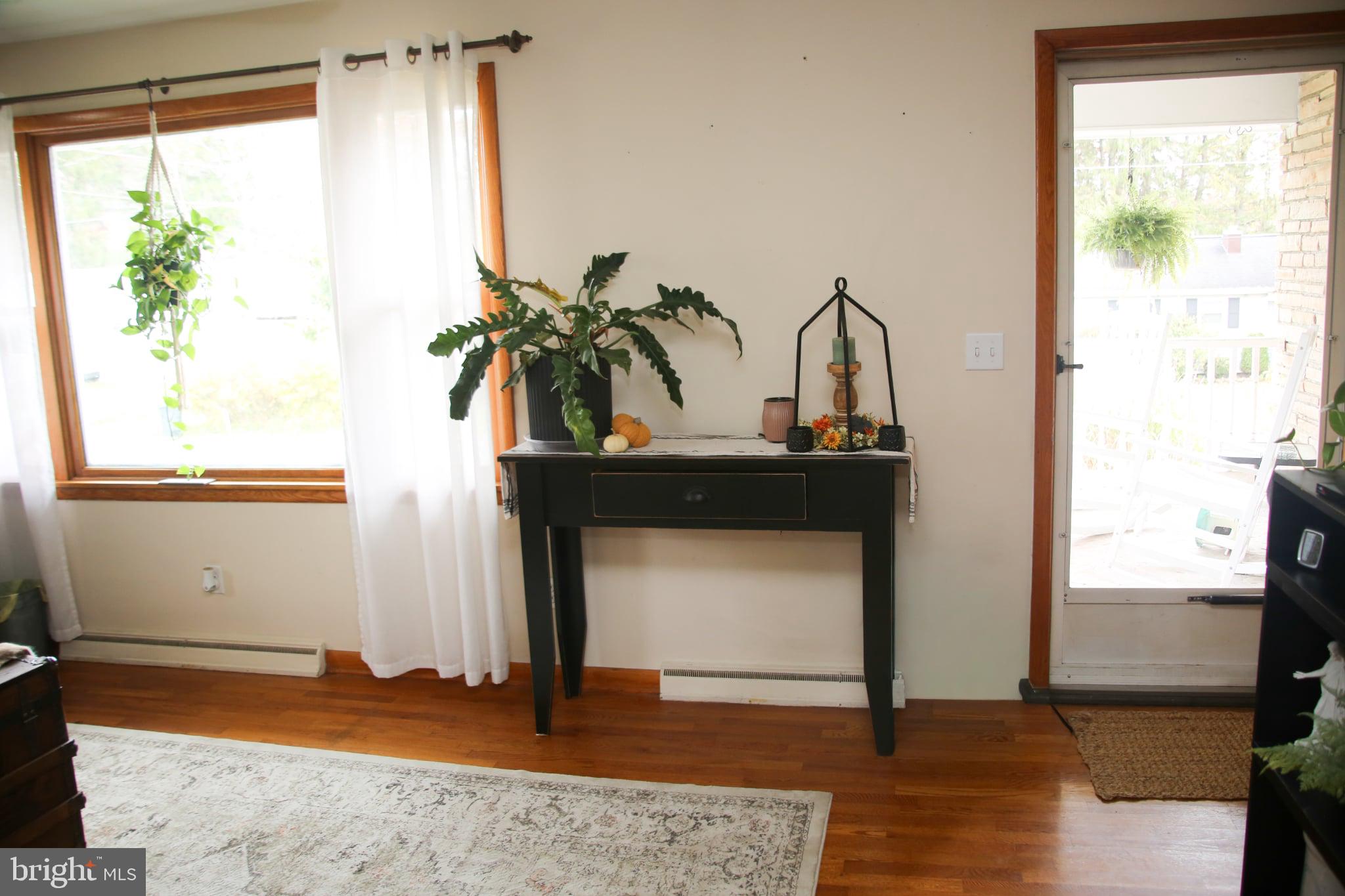 OAK HALL - Residential