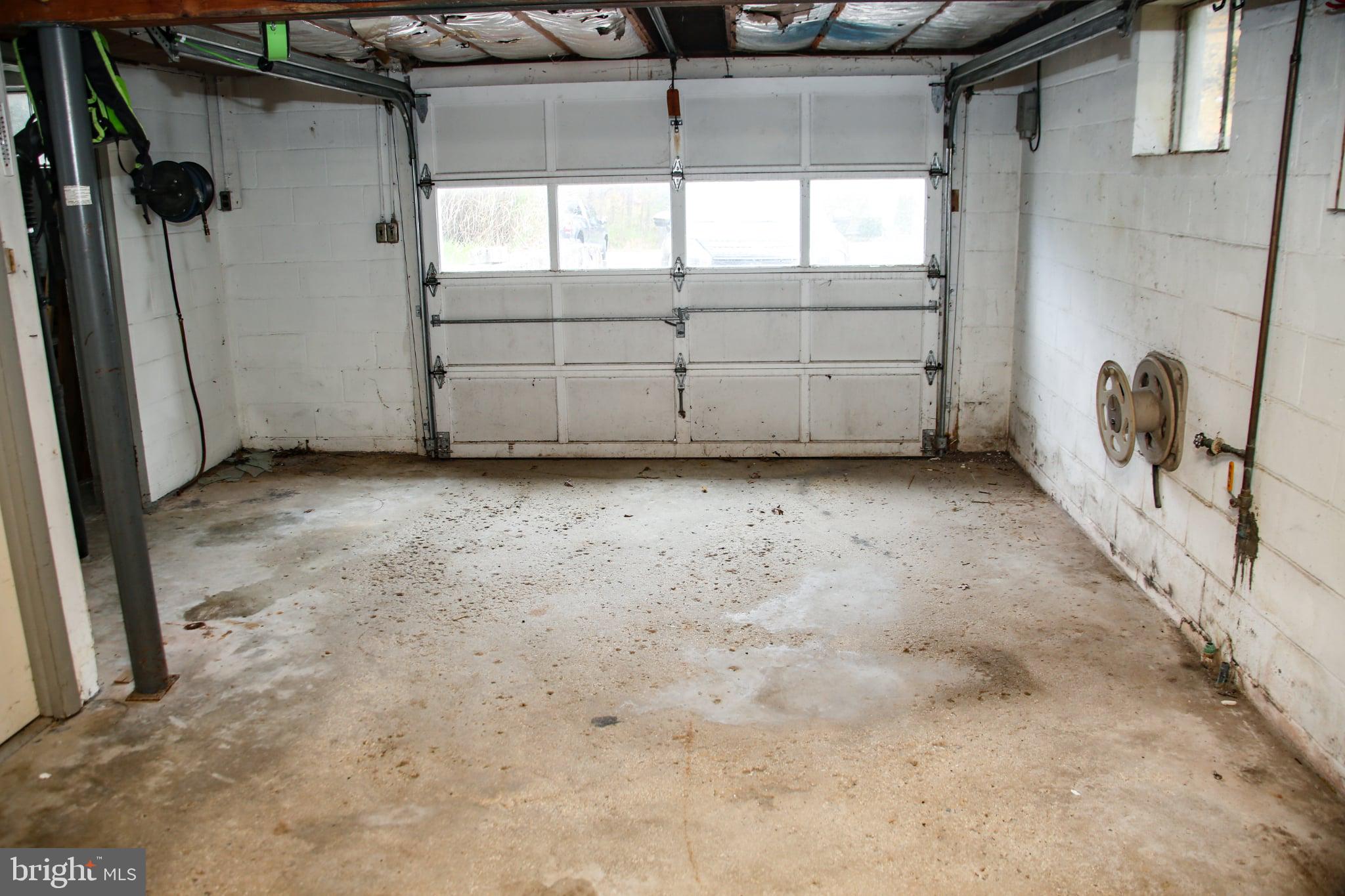 OAK HALL - Residential