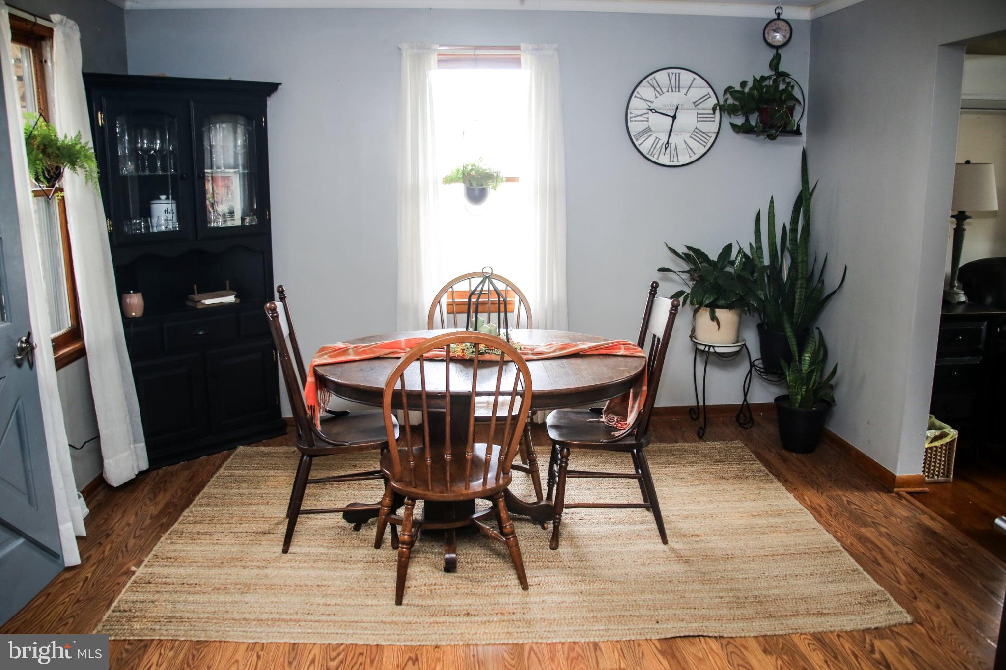 OAK HALL - Residential