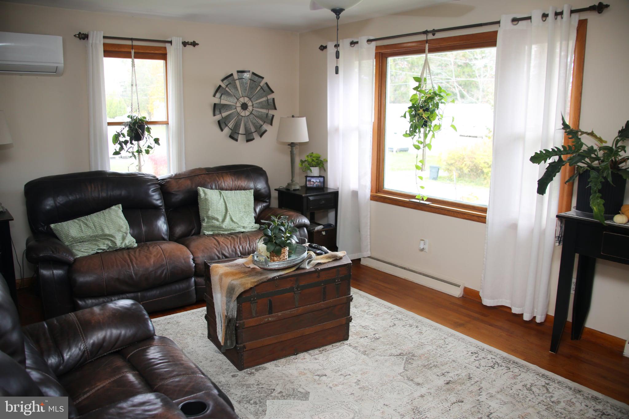 OAK HALL - Residential