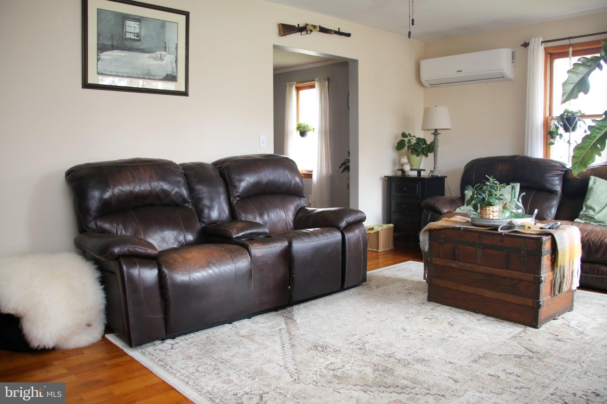 OAK HALL - Residential