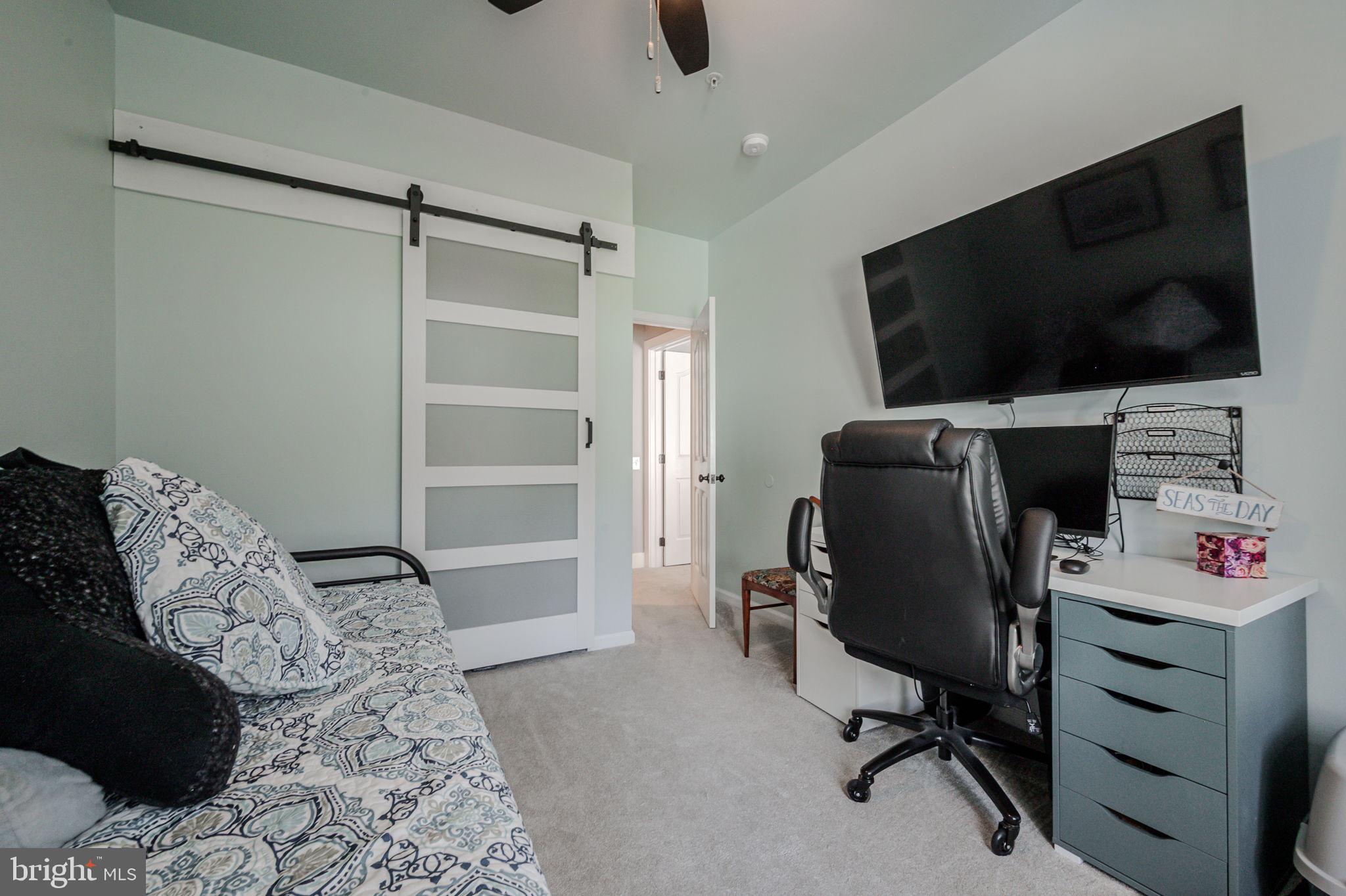 WATERS EDGE - Residential