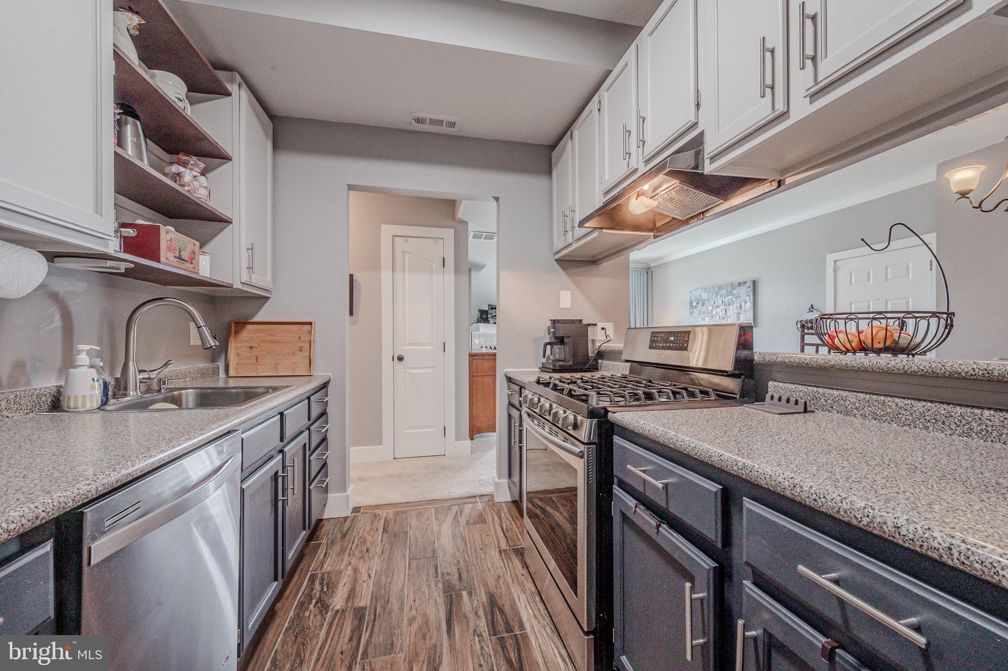 WATERS EDGE - Residential