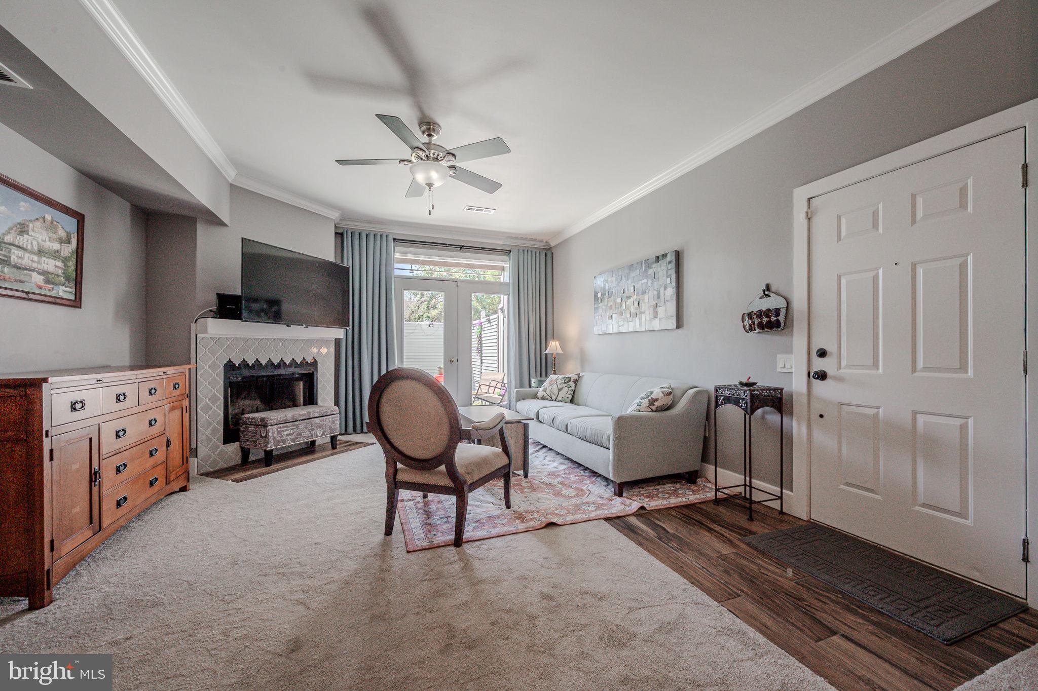 WATERS EDGE - Residential