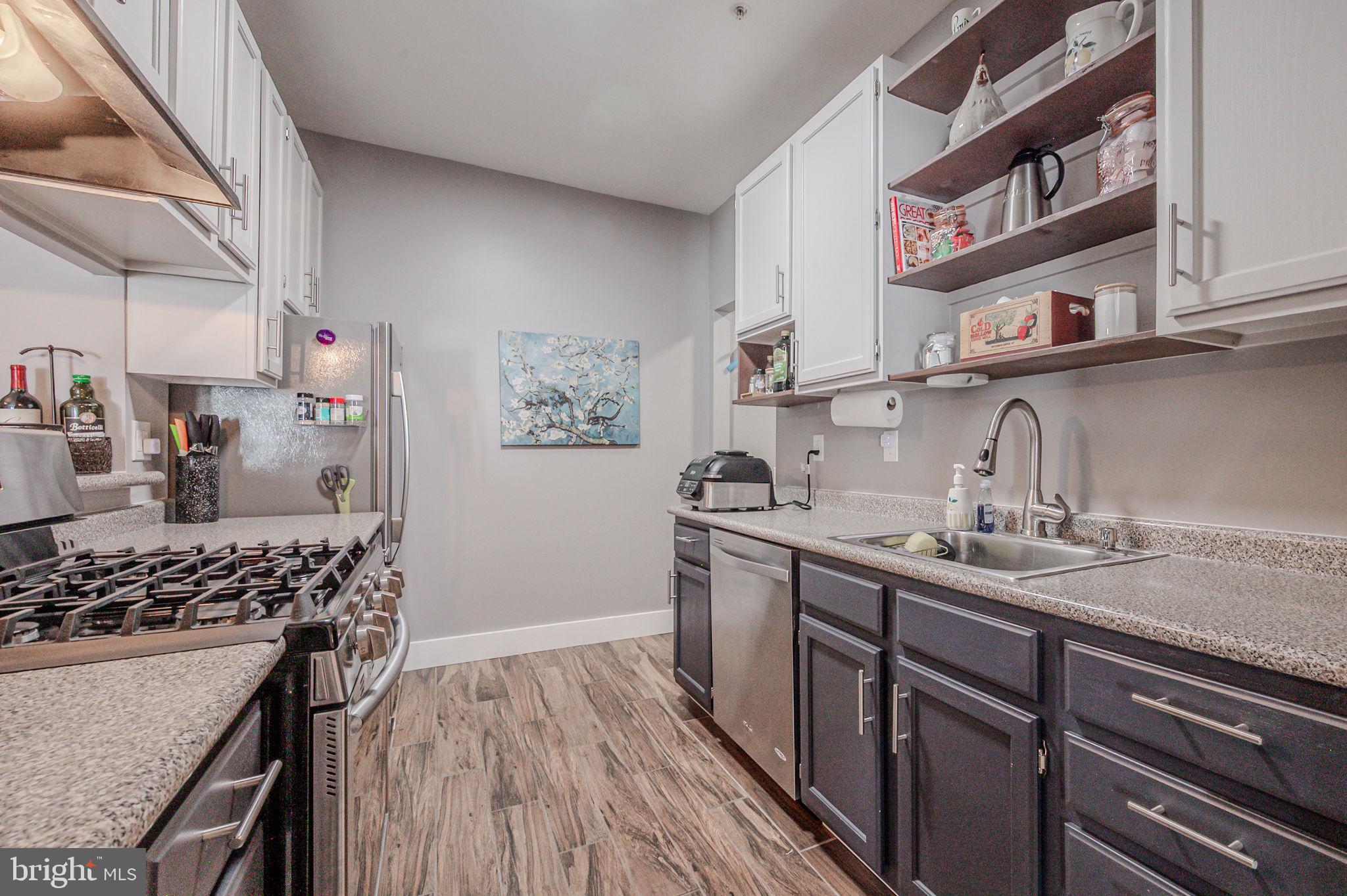 WATERS EDGE - Residential