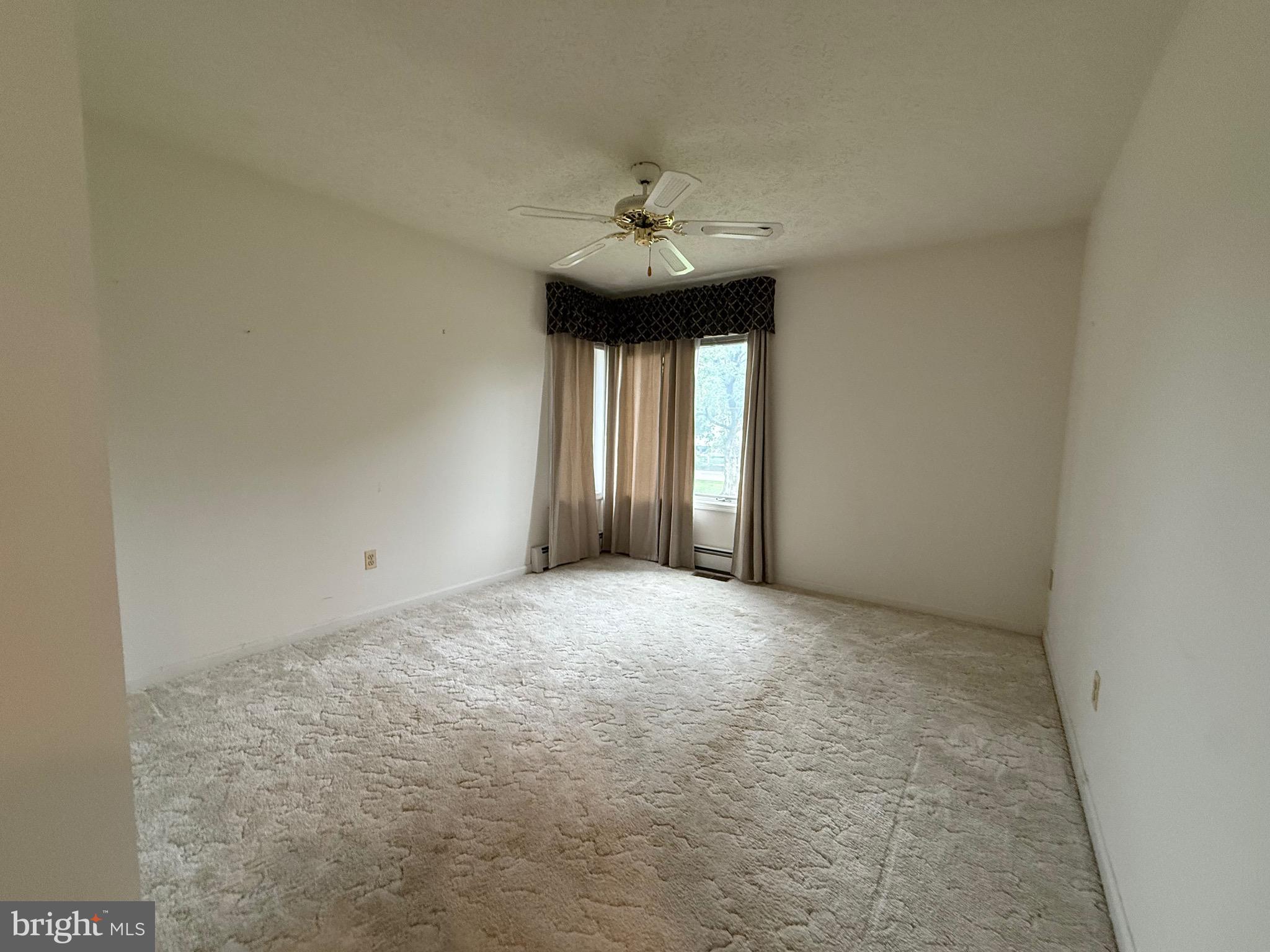 DUNDALK FARMS - Residential