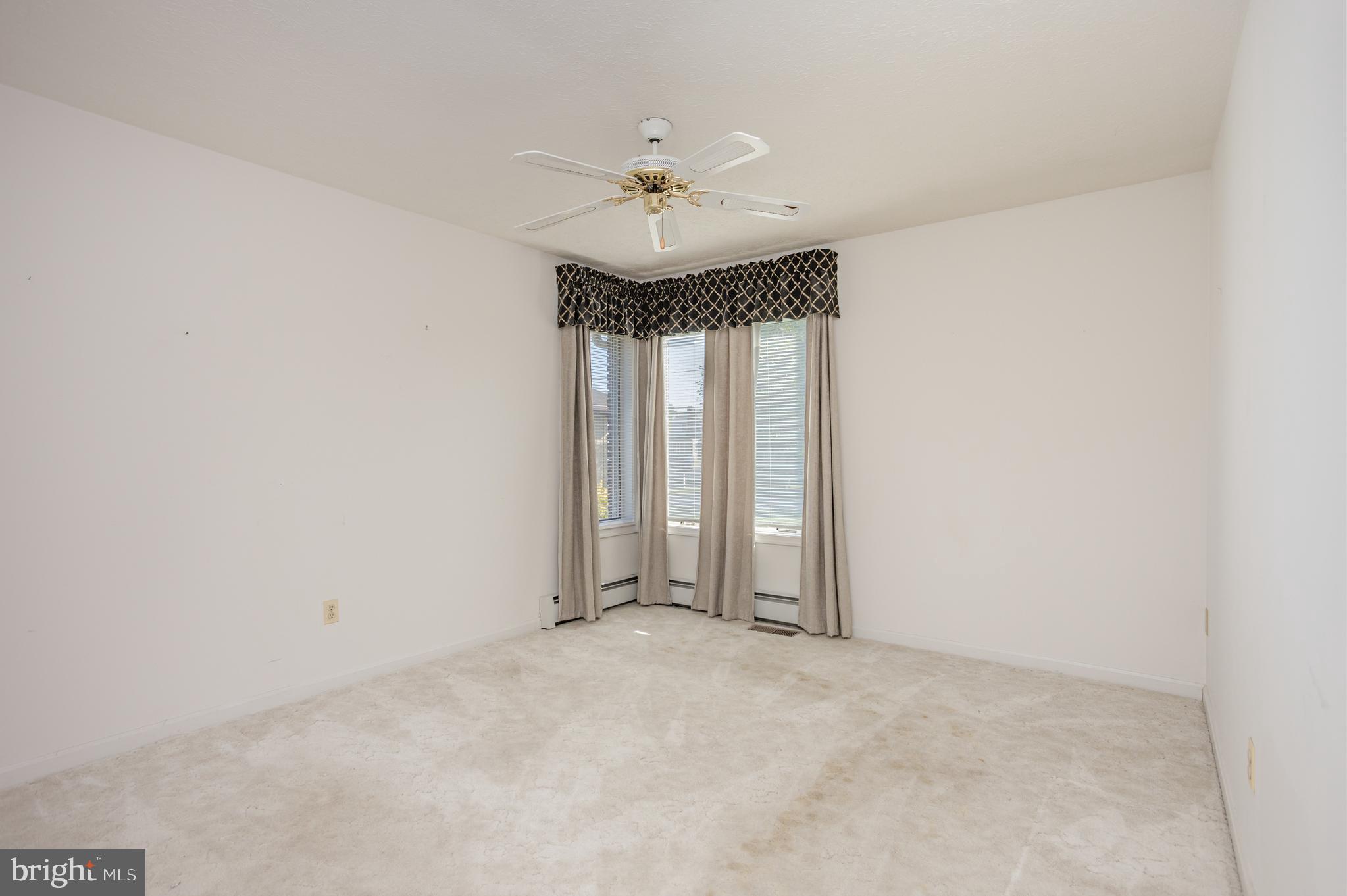 DUNDALK FARMS - Residential
