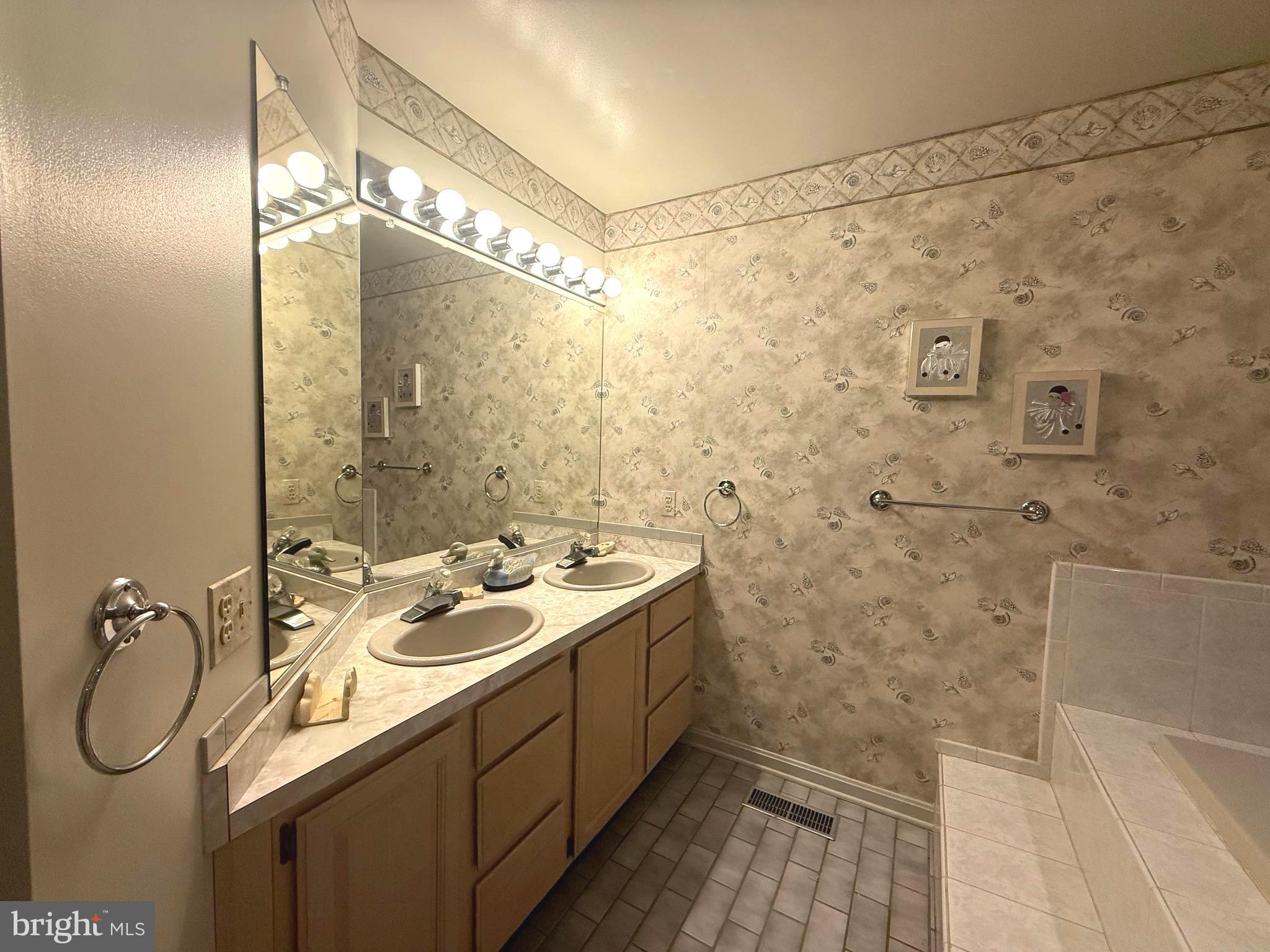 DUNDALK FARMS - Residential
