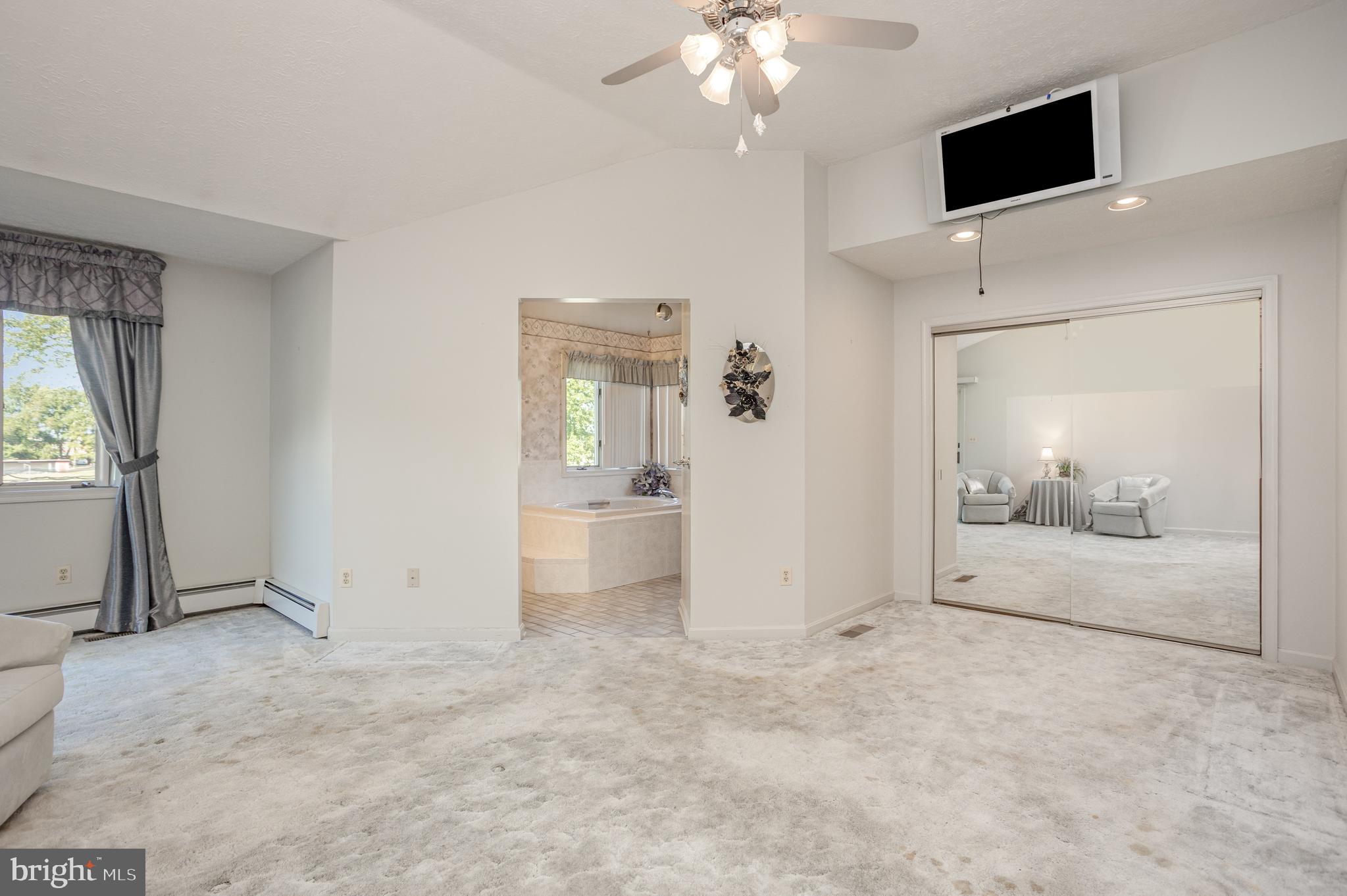 DUNDALK FARMS - Residential