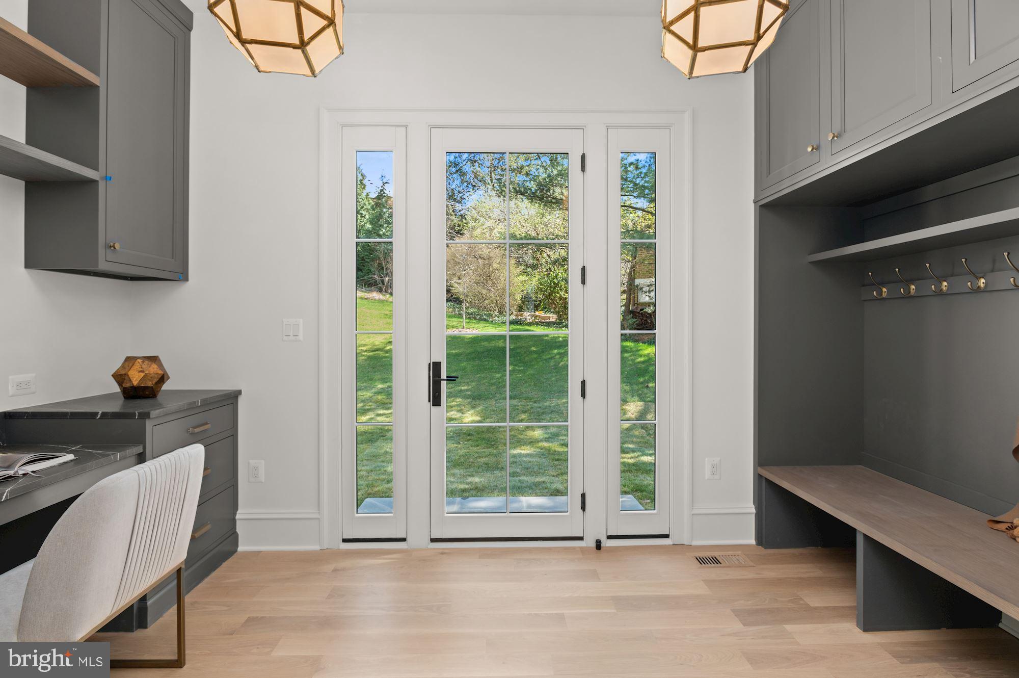 COUNTRY CLUB HILLS - Residential