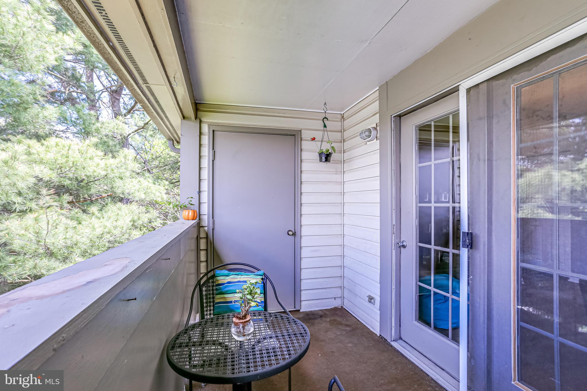 WATERS EDGE AT NORTH LAKE - Residential