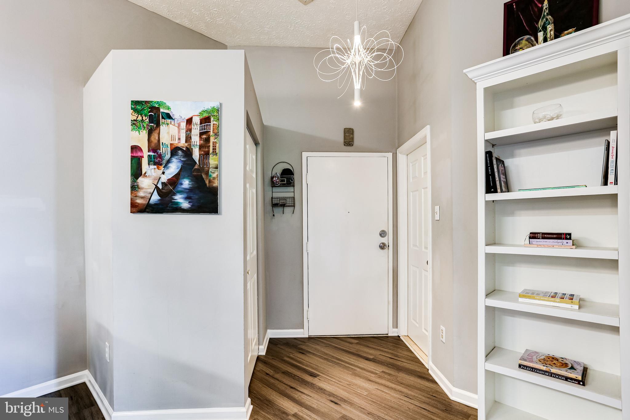 WATERS EDGE AT NORTH LAKE - Residential