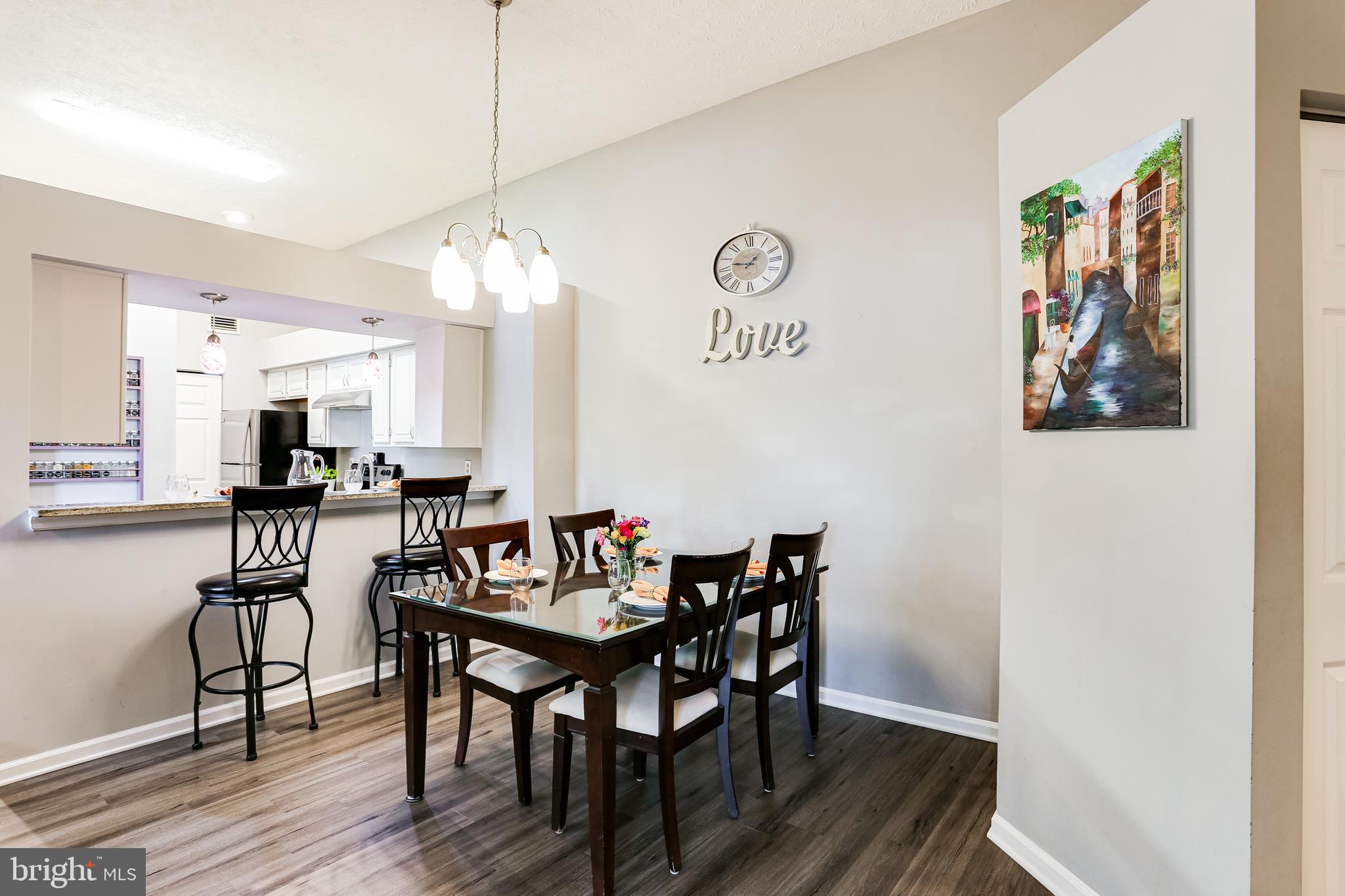 WATERS EDGE AT NORTH LAKE - Residential