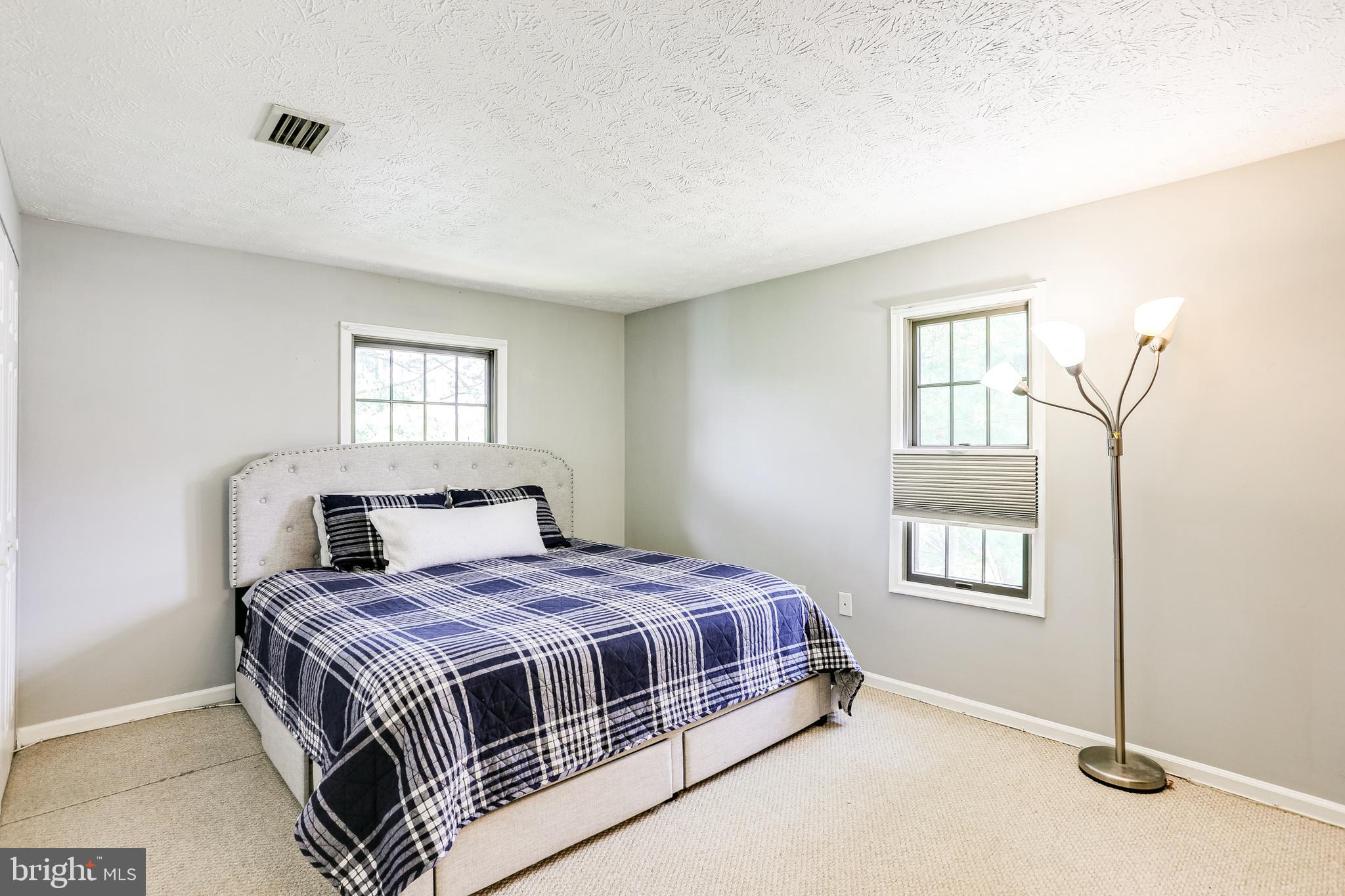 WATERS EDGE AT NORTH LAKE - Residential