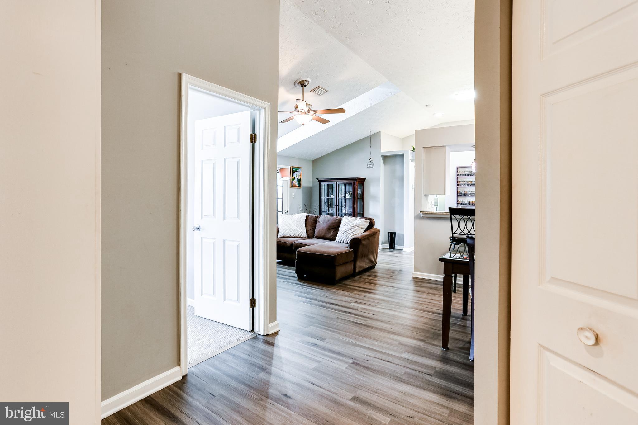 WATERS EDGE AT NORTH LAKE - Residential