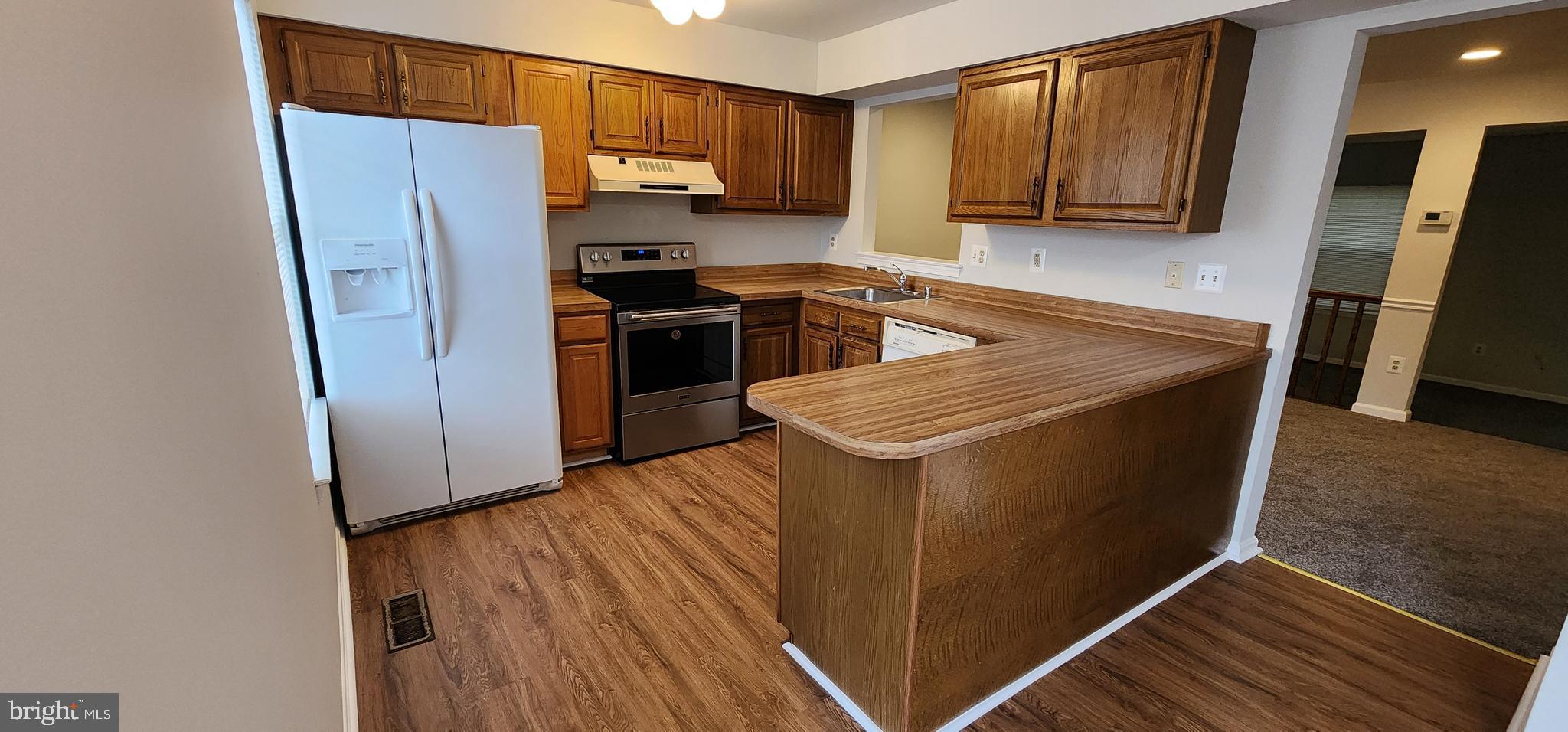 VILLAGES OF MARLBOROUGH - Residential Lease