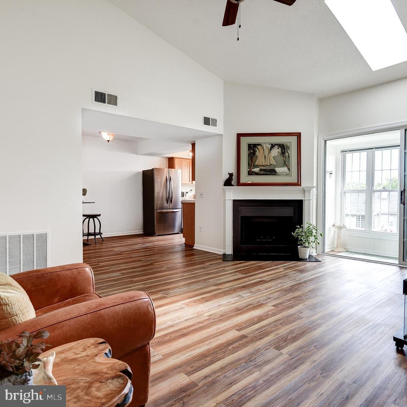 102 PROSPERITY AVENUE SE E
