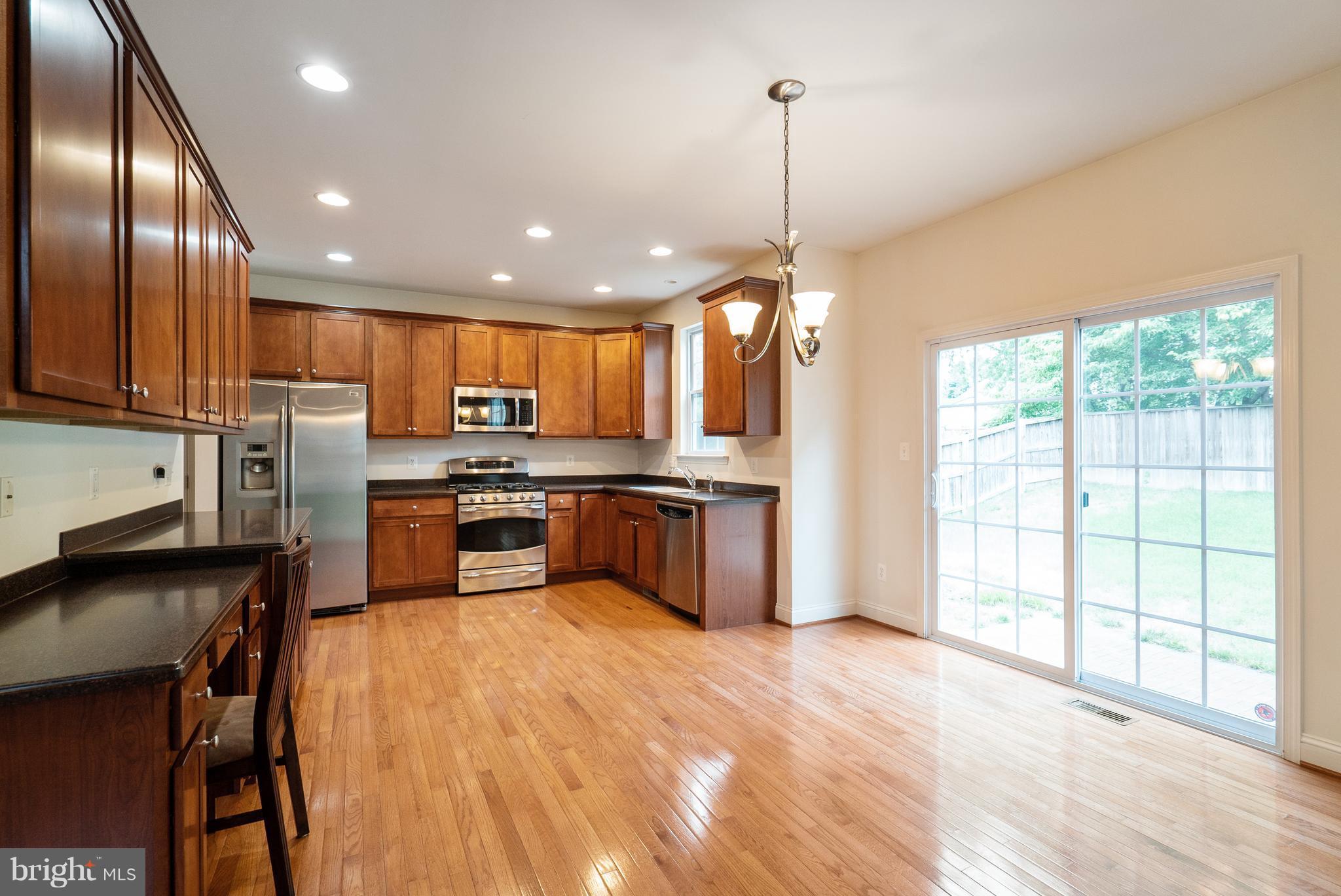 ASHBURN - Residential