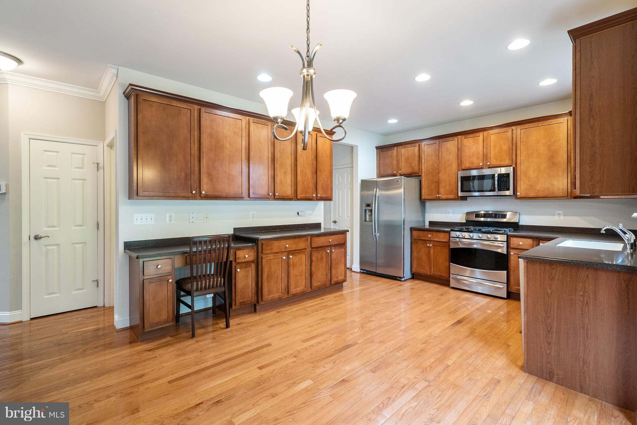 ASHBURN - Residential