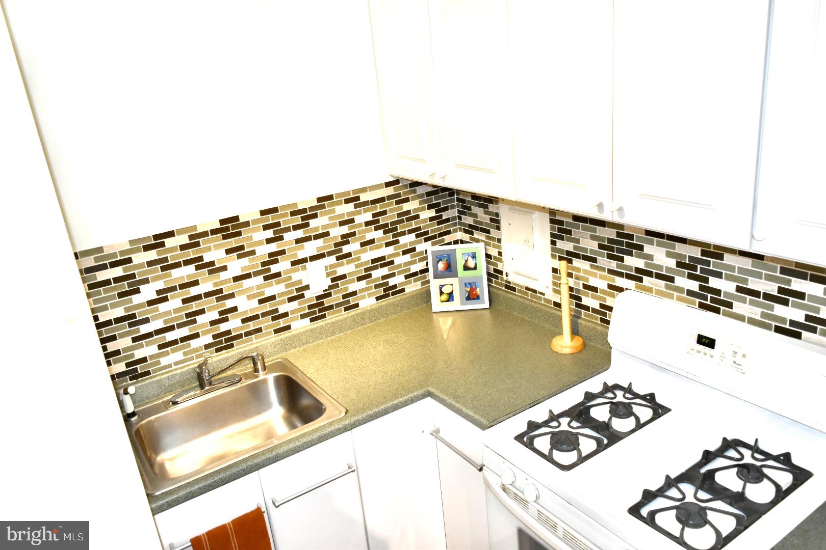 PAVILION ON THE PARK - Residential Lease