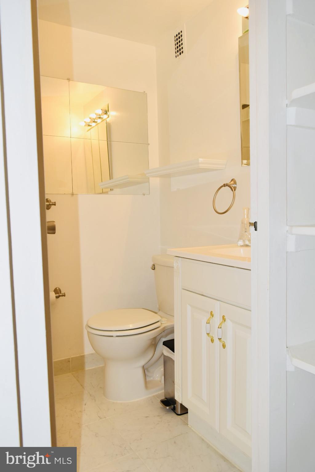 PAVILION ON THE PARK - Residential Lease