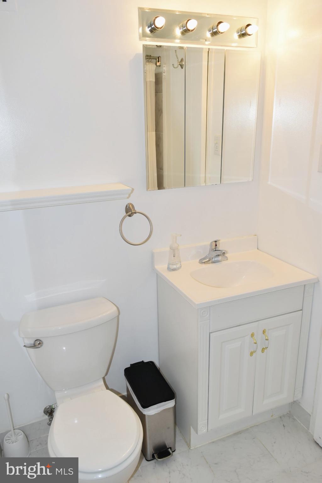 PAVILION ON THE PARK - Residential Lease