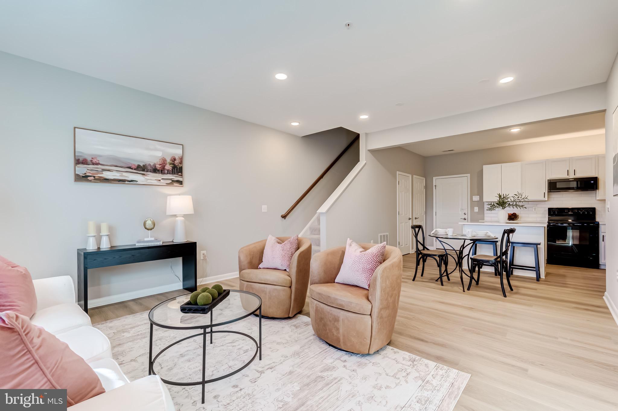 ONE LOUDOUN - Residential