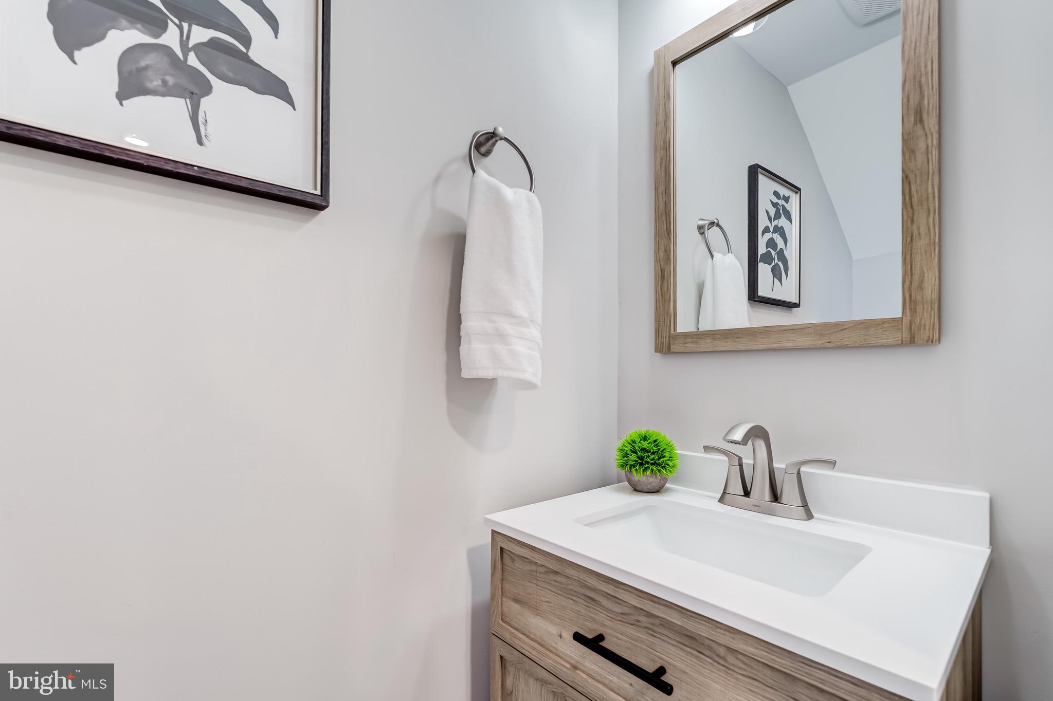 ONE LOUDOUN - Residential