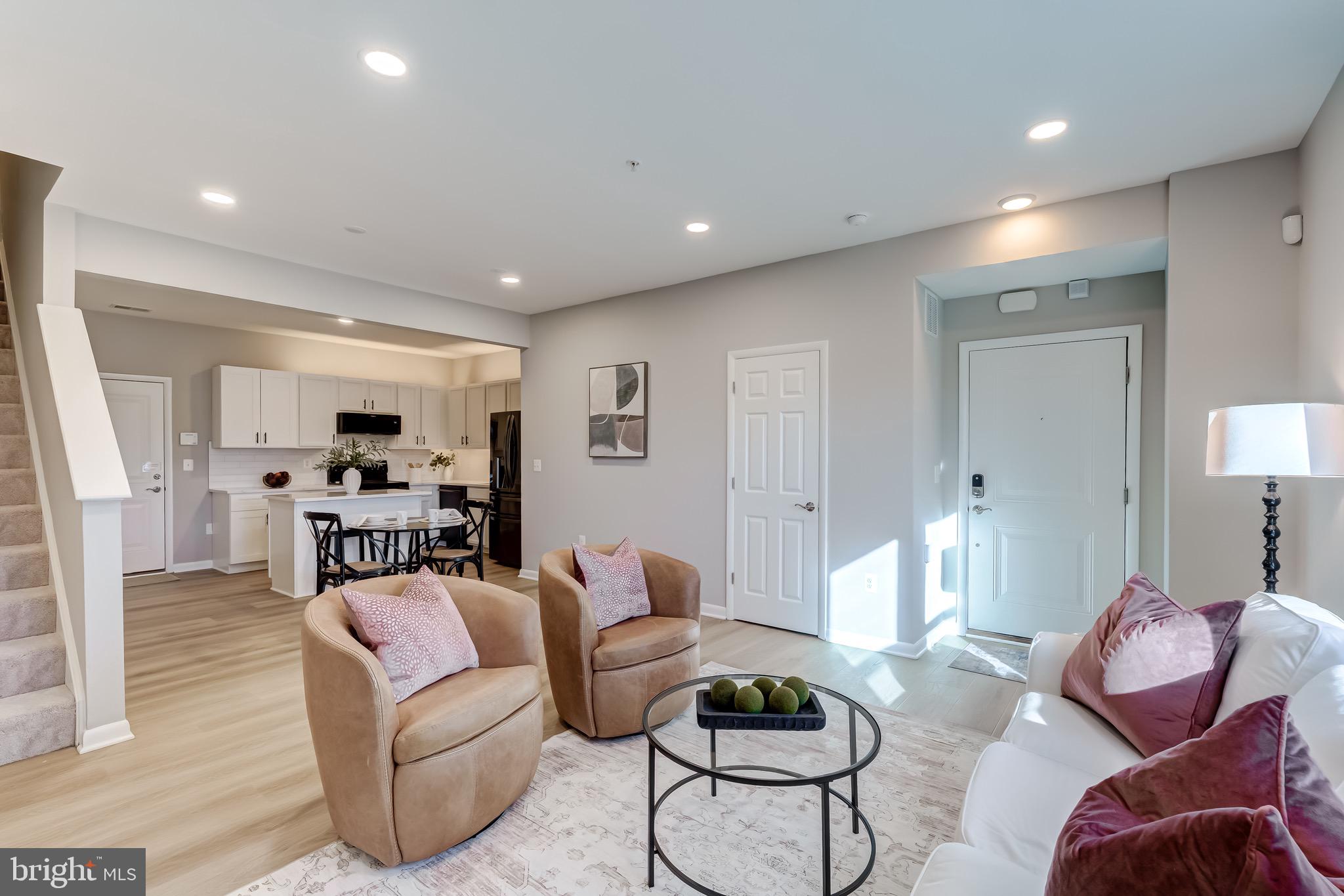 ONE LOUDOUN - Residential