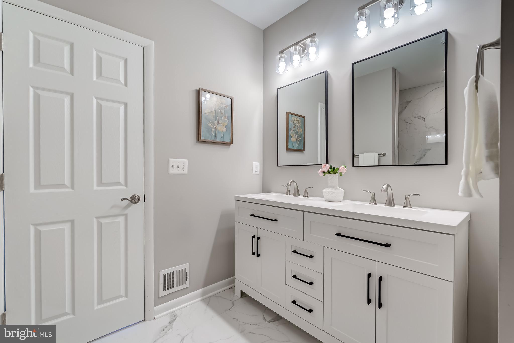 ONE LOUDOUN - Residential