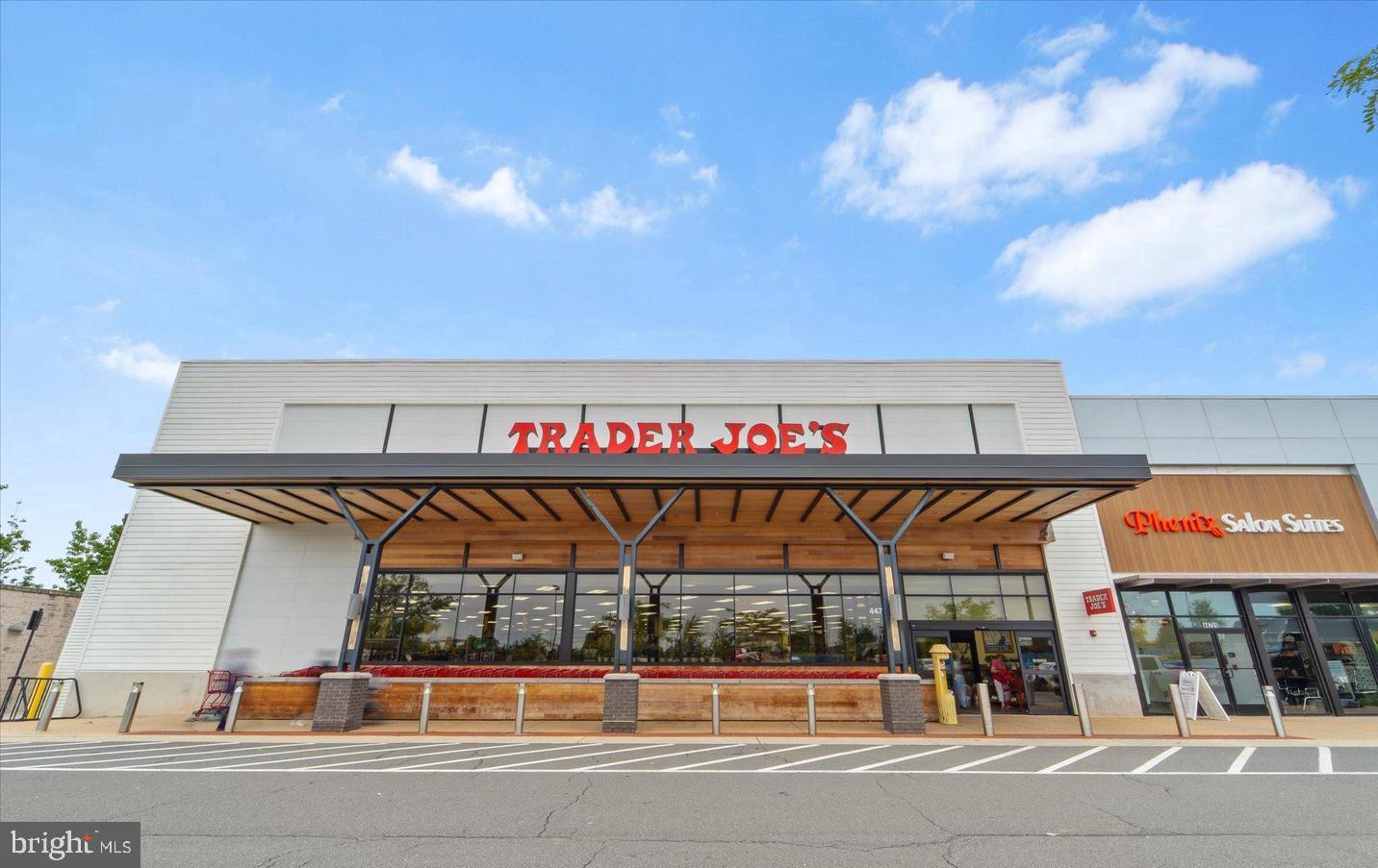 ONE LOUDOUN - Residential