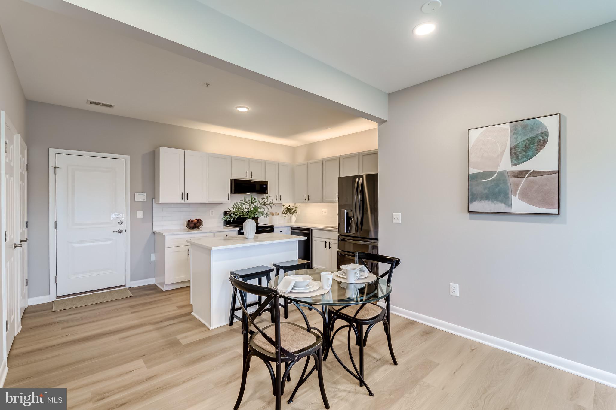 ONE LOUDOUN - Residential