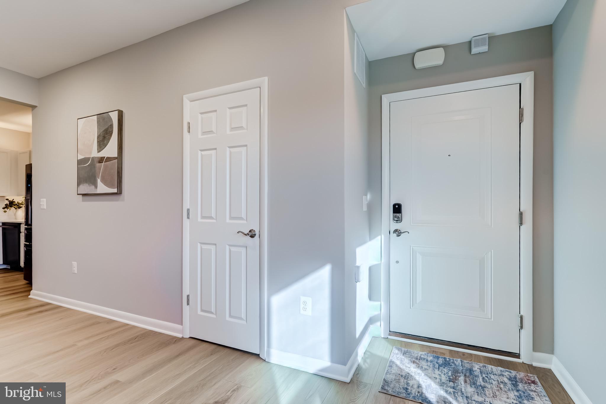 ONE LOUDOUN - Residential