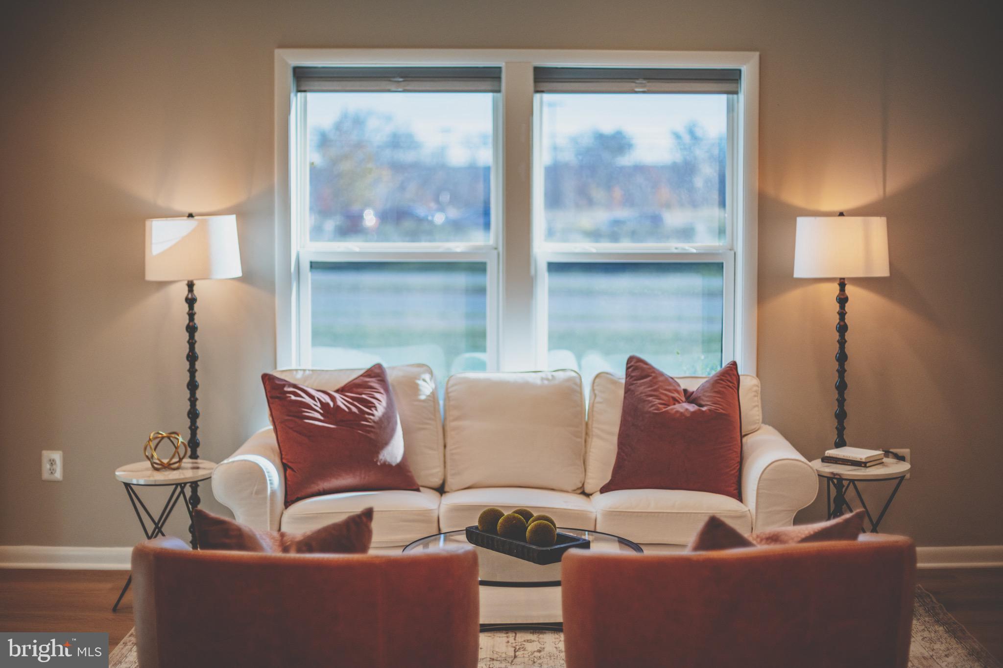 ONE LOUDOUN - Residential