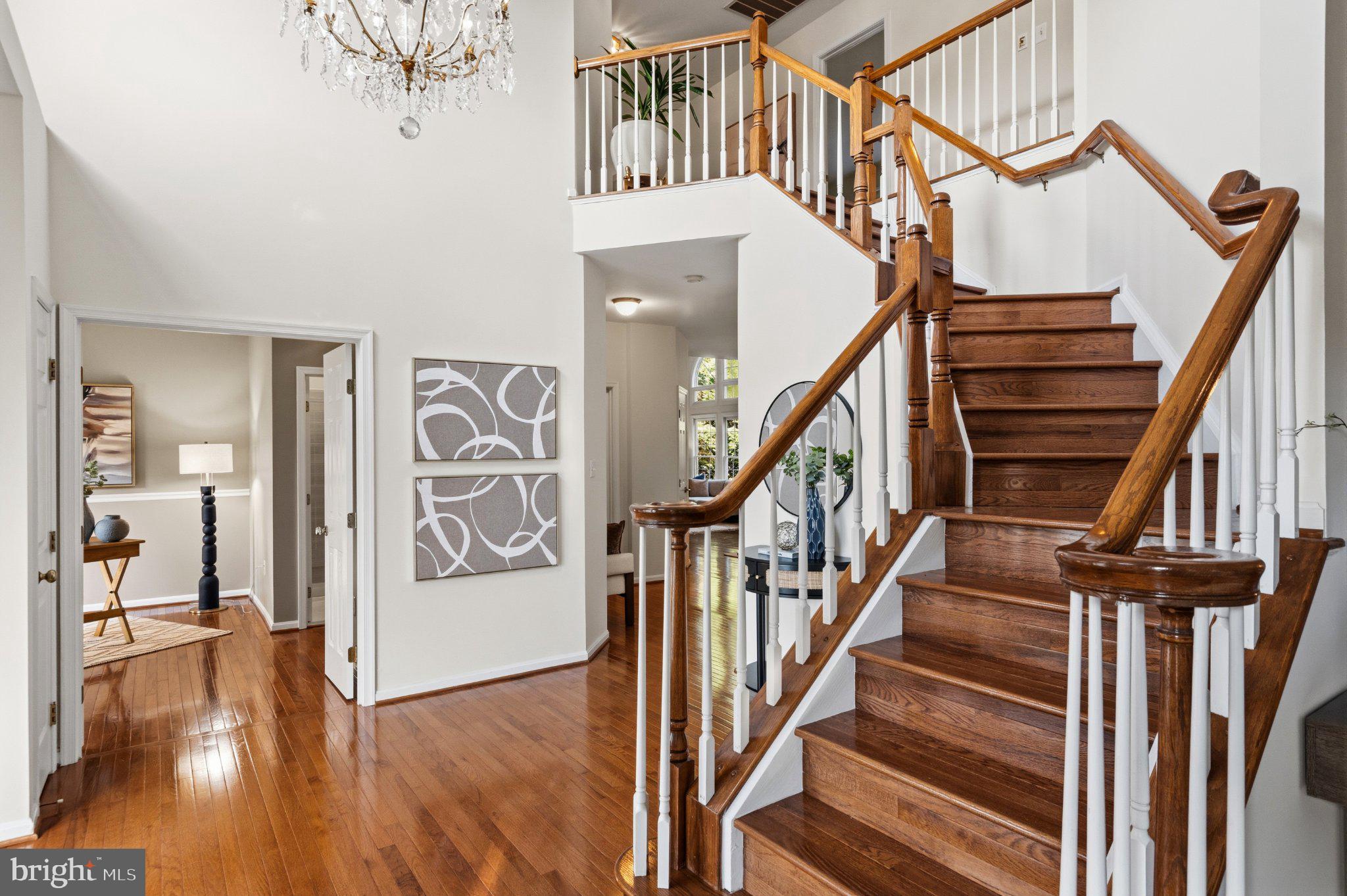 8233 FRANKLIN DRIVE