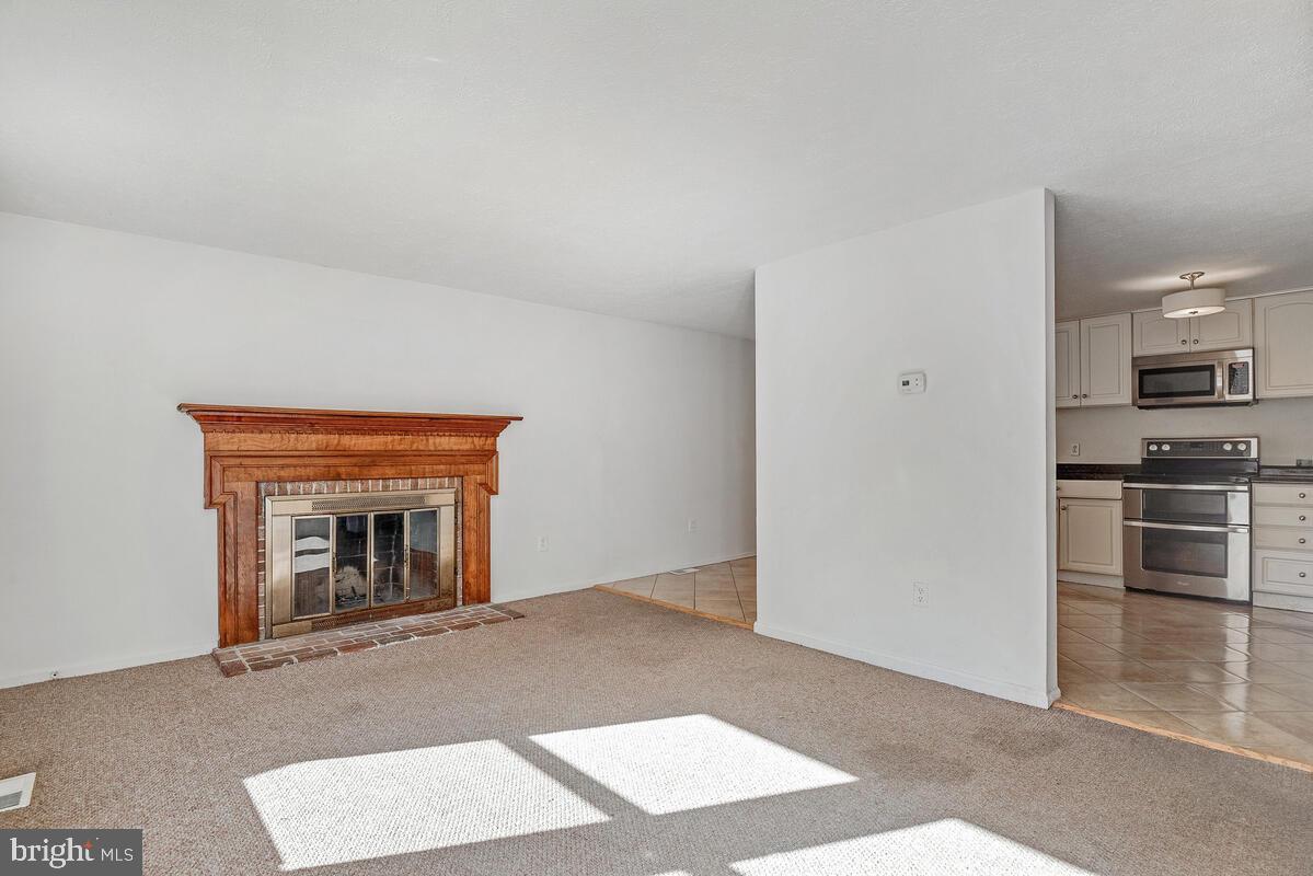 WILLOW WOOD ESTATES - Residential