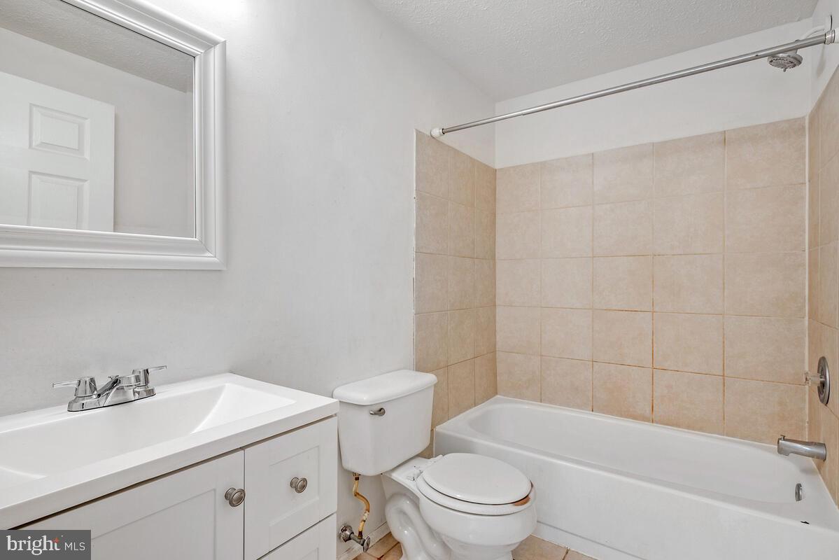 WILLOW WOOD ESTATES - Residential