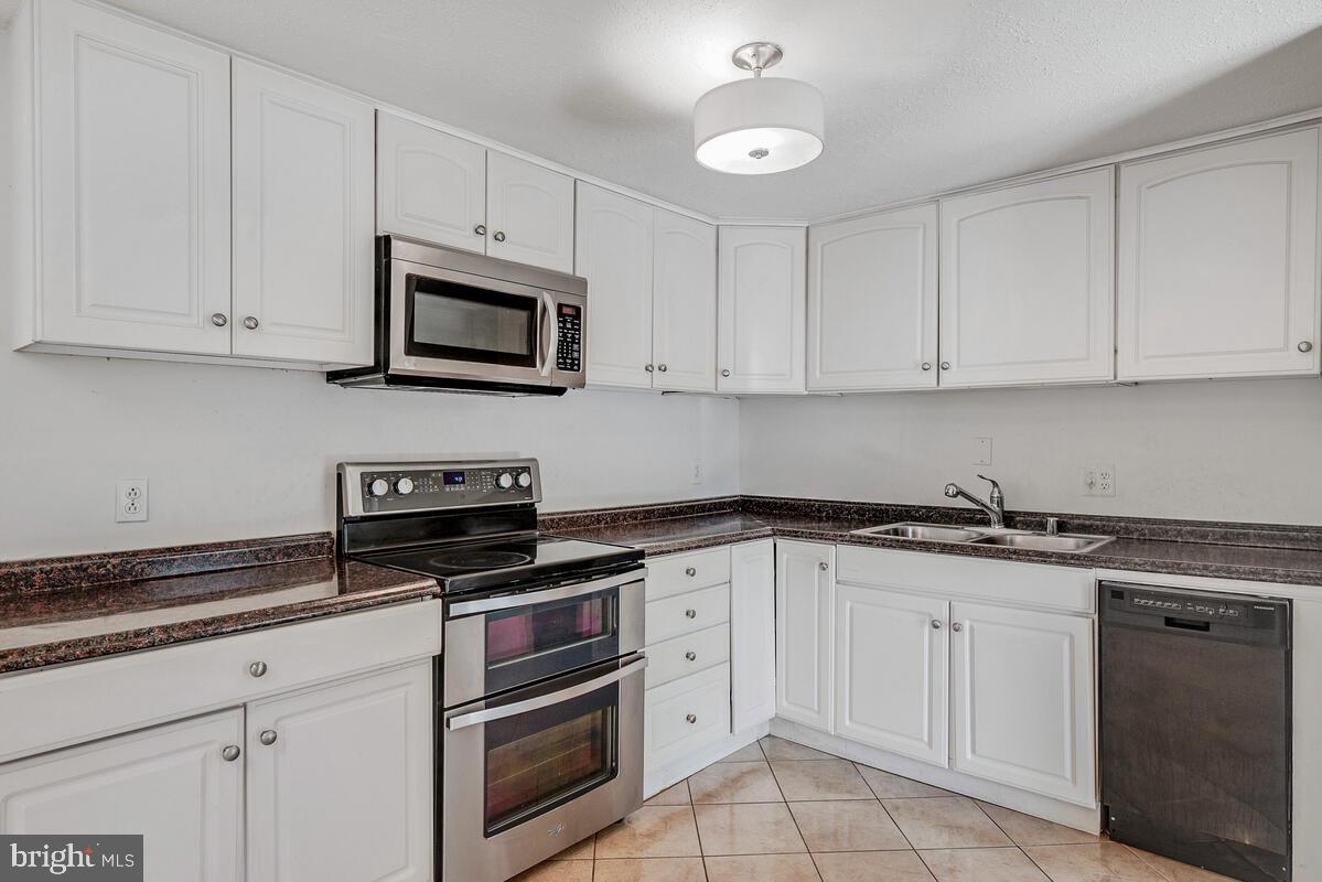 WILLOW WOOD ESTATES - Residential