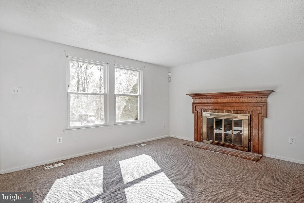 WILLOW WOOD ESTATES - Residential