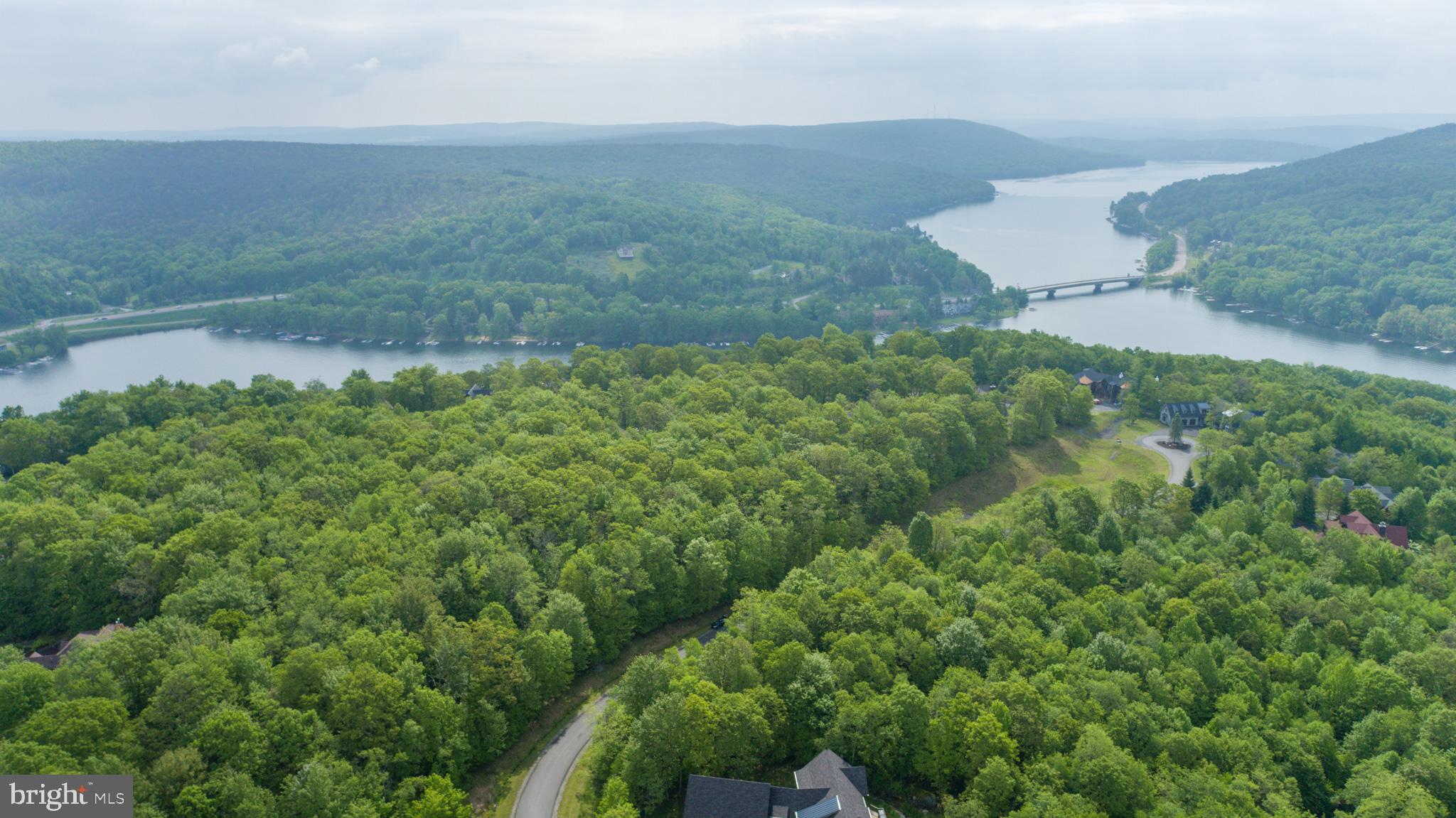 DEEP CREEK HIGHLANDS - Land