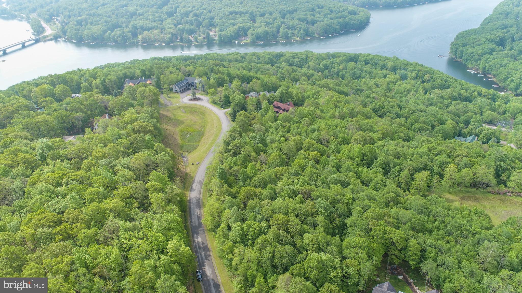 DEEP CREEK HIGHLANDS - Land