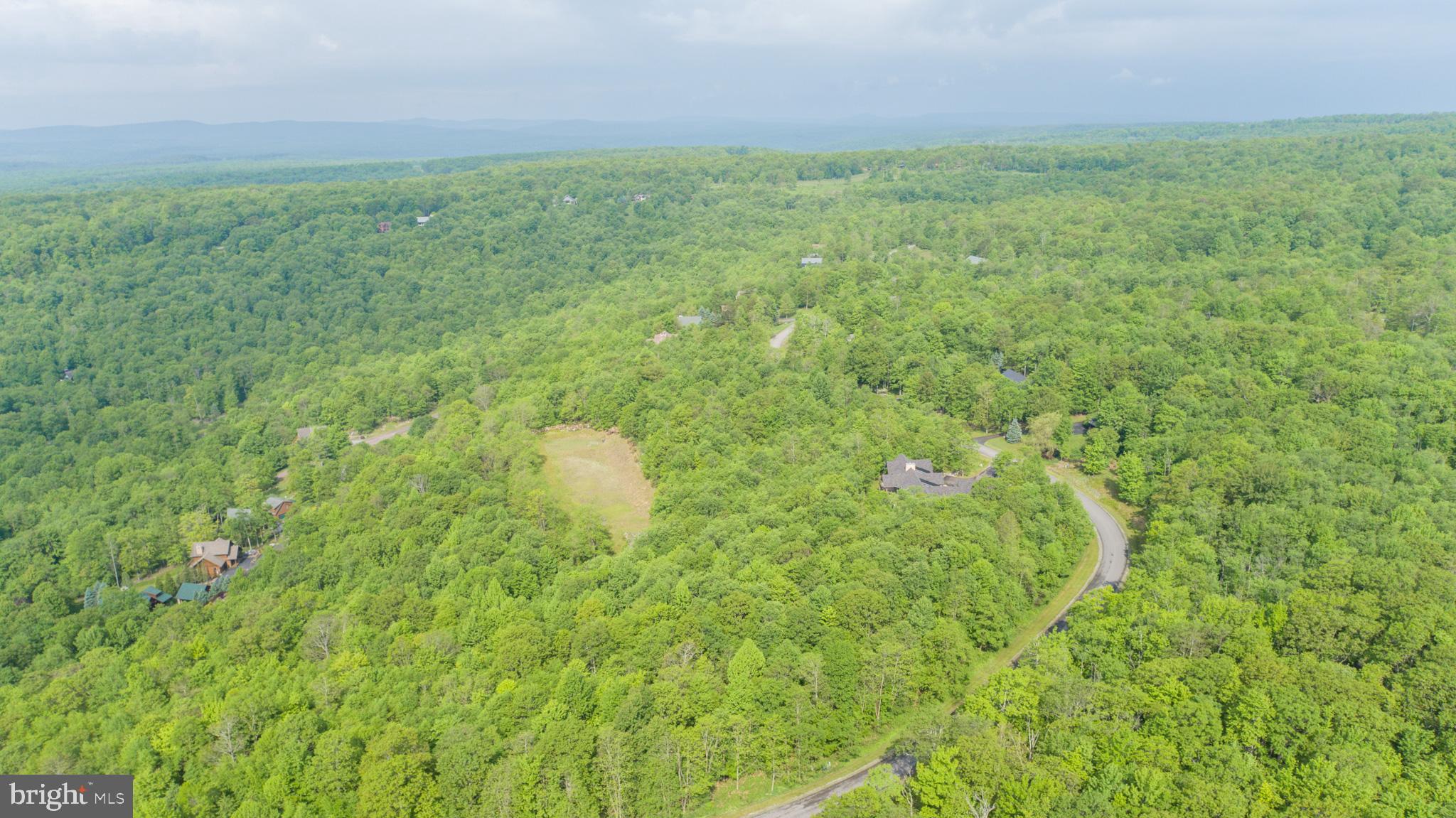 DEEP CREEK HIGHLANDS - Land