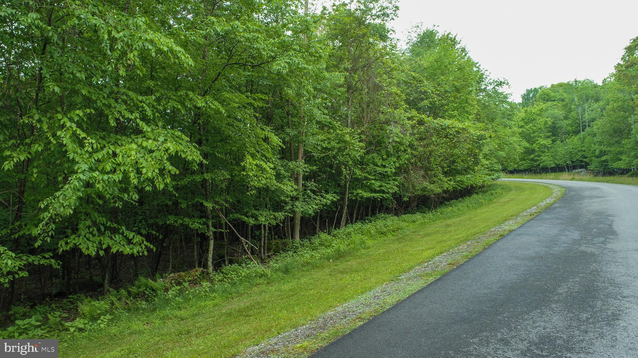 DEEP CREEK HIGHLANDS - Land