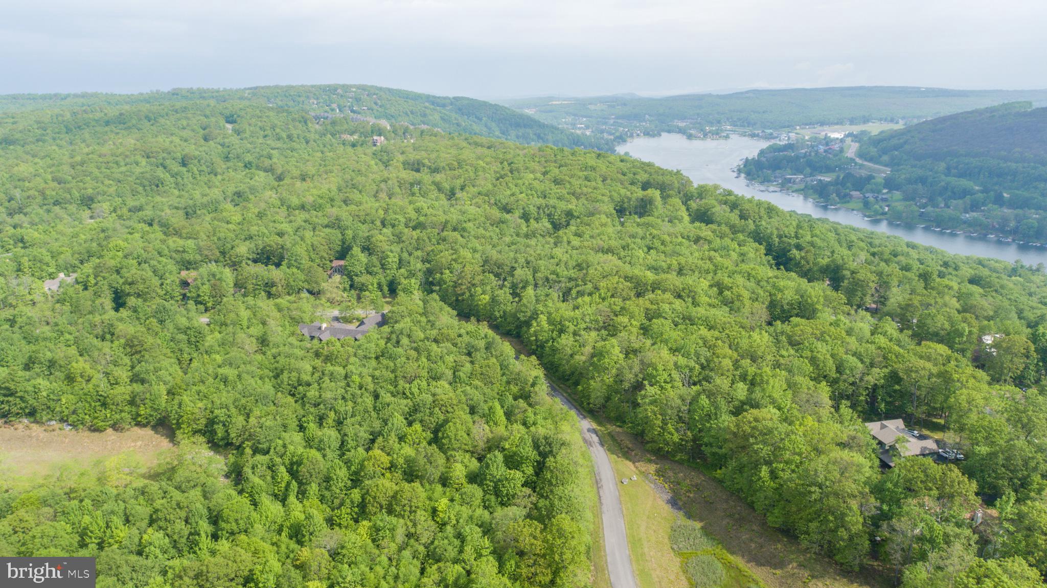 DEEP CREEK HIGHLANDS - Land