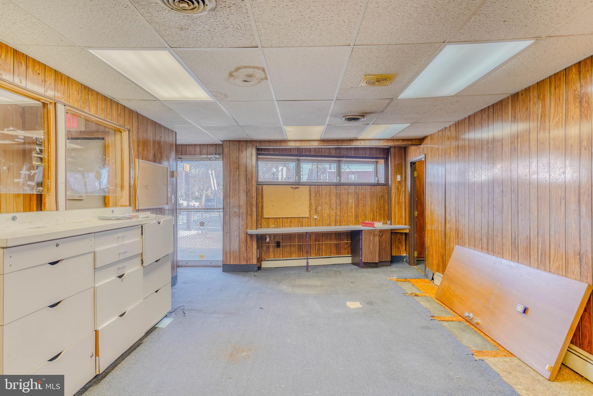 WEST OAK LANE - Commercial Sale