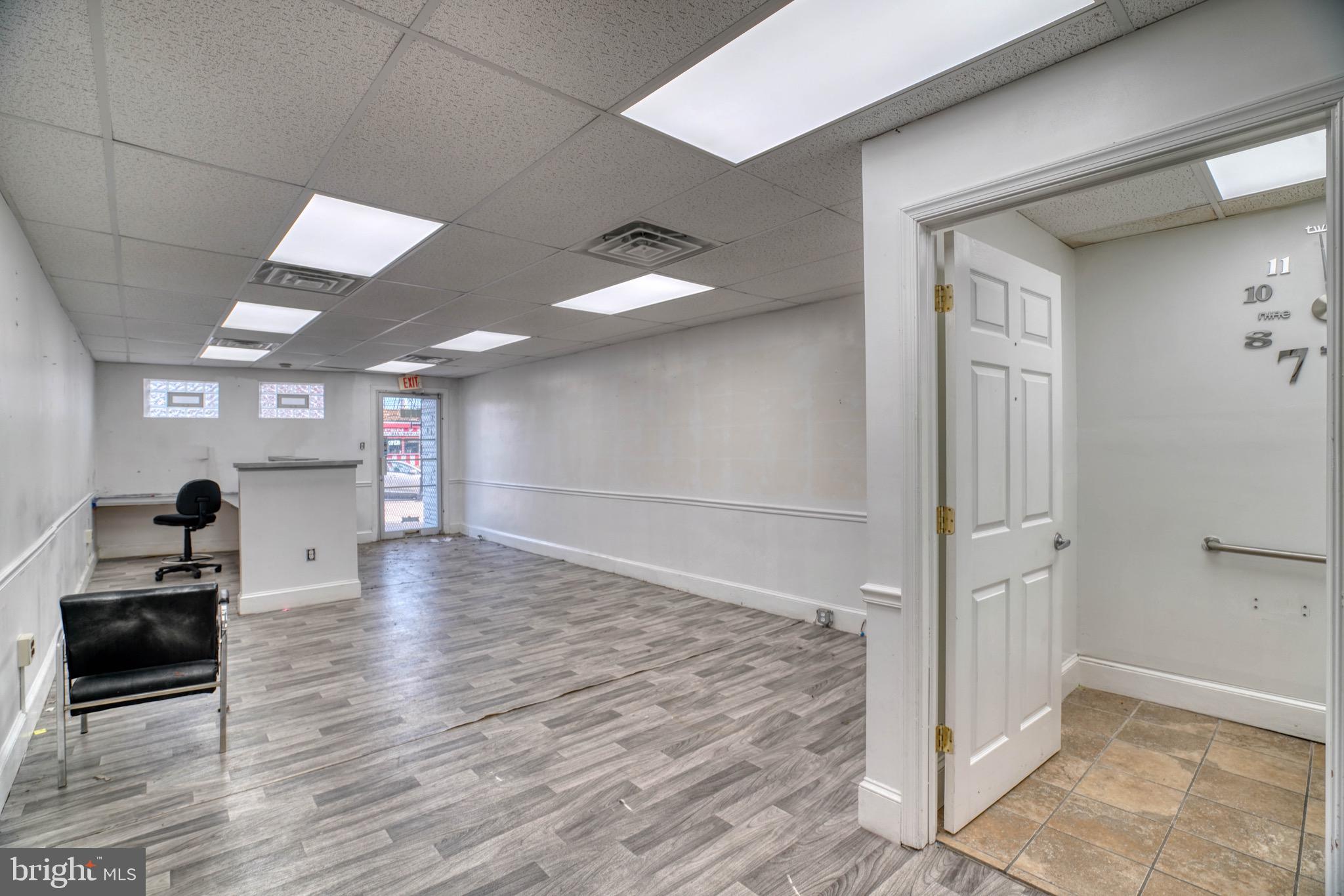 WEST OAK LANE - Commercial Sale