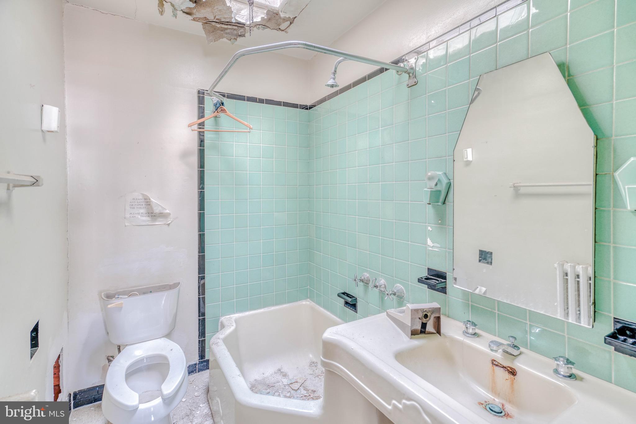 WEST OAK LANE - Commercial Sale